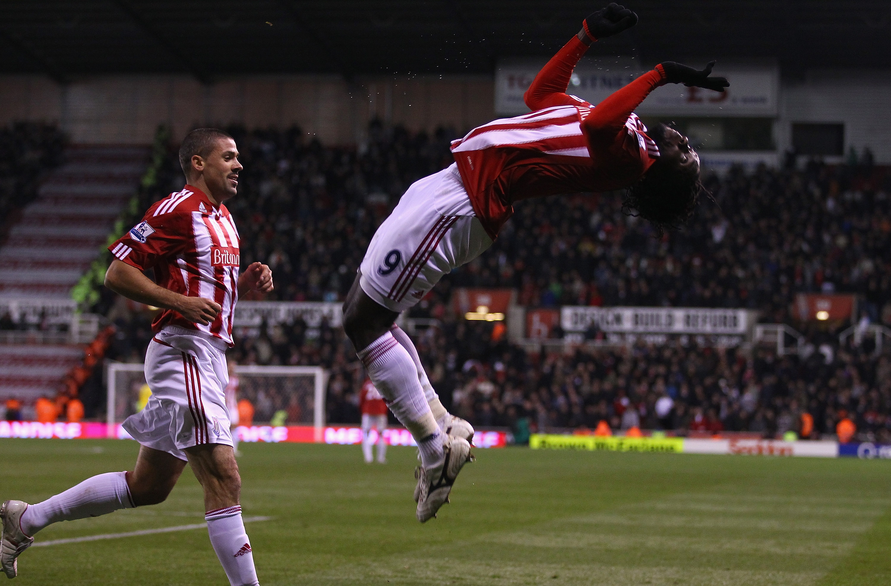 STOKE ON TRENT, ENGLAND - NOVEMBER 13:  Kenwyne Jones of Stoke City celebrates after scoring the second goal during the Barclays Premier League match between Stoke City and Liverpool at Britannia Stadium on November 13, 2010 in Stoke on Trent, England.  (