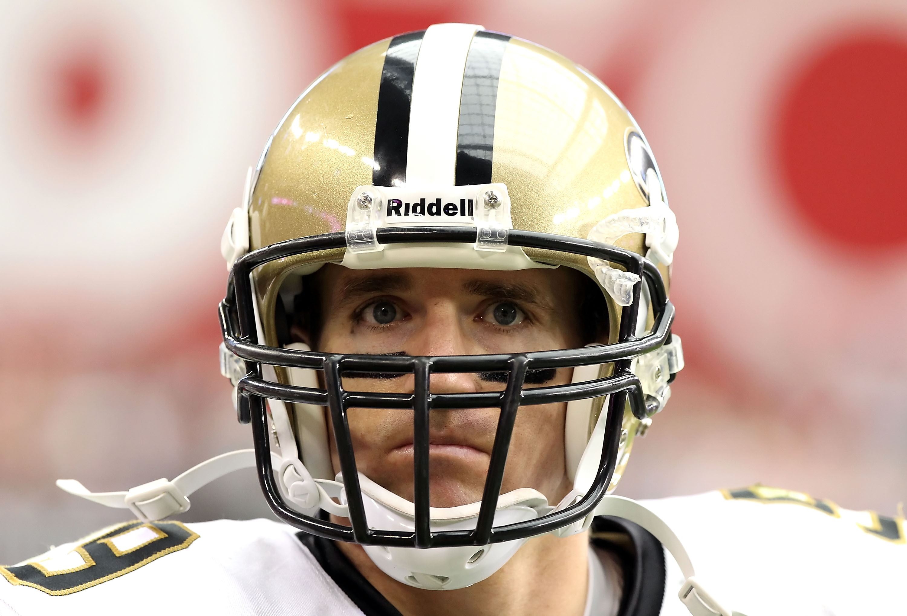 Drew Brees overtakes Tom Brady for career touchdown lead