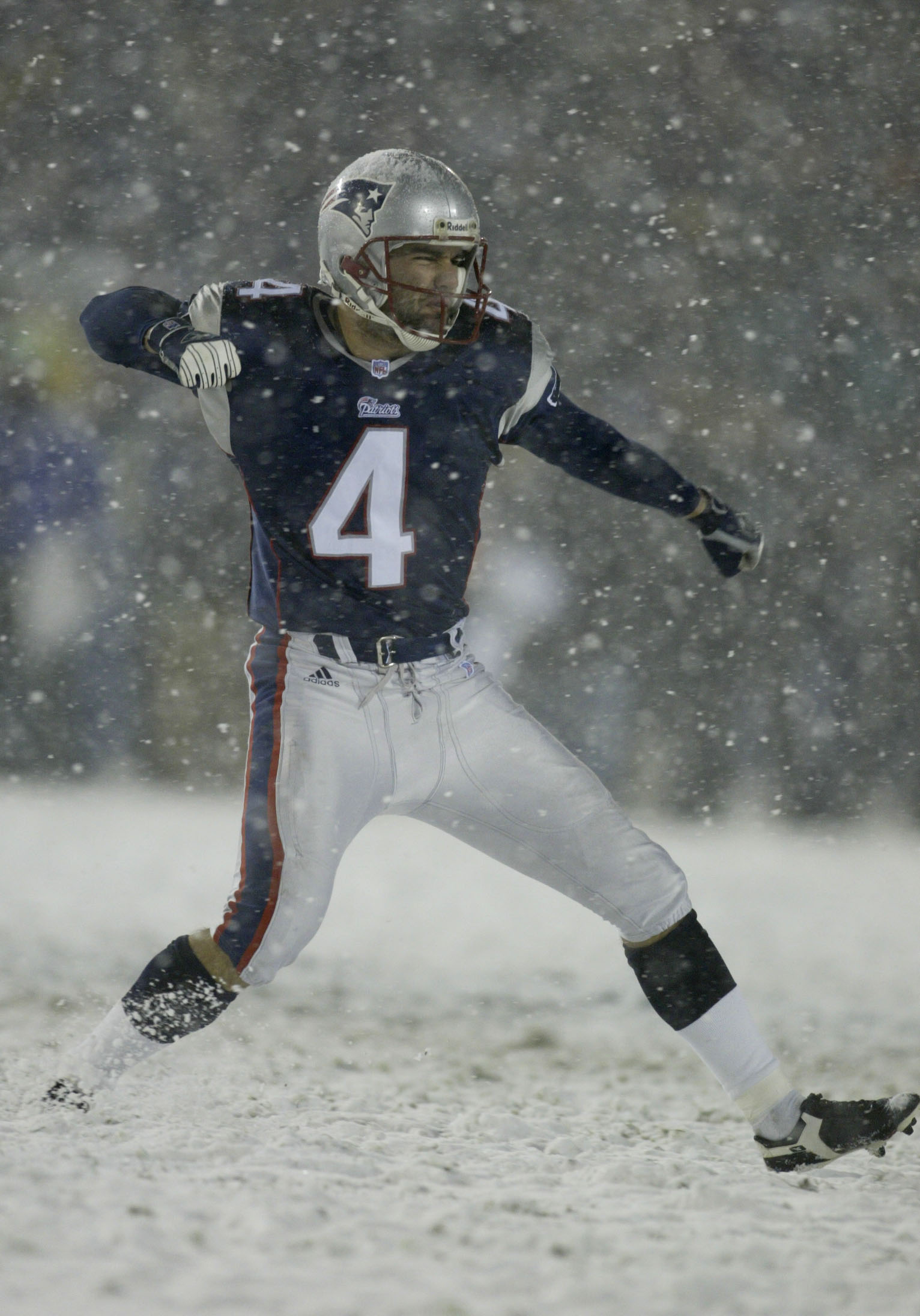 Adam Vinatieri Autograph Photo AFC Playoff Game 2002 Snow Kick 11 x 14 -  New England Picture