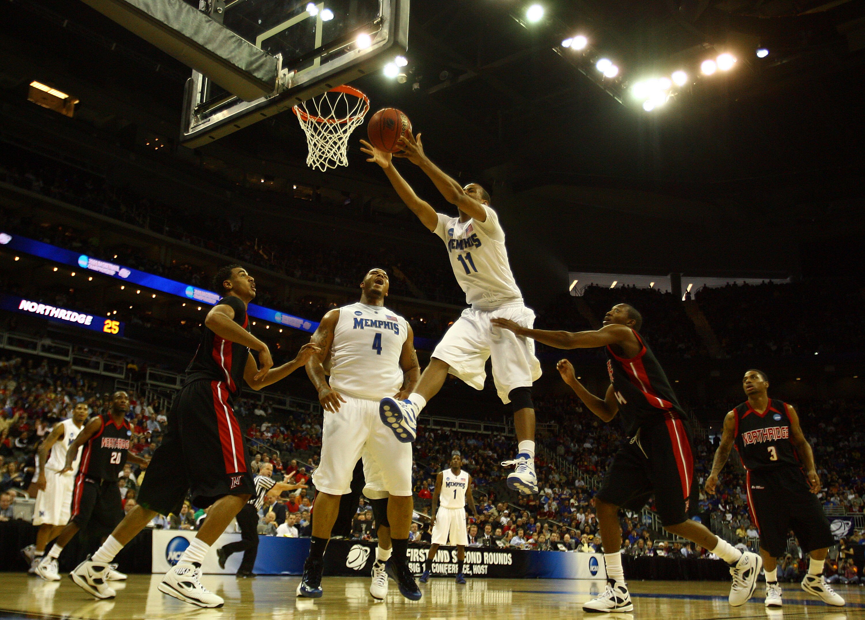 NCAA Basketball Top 25: Week 4 Rankings...Top Scorers