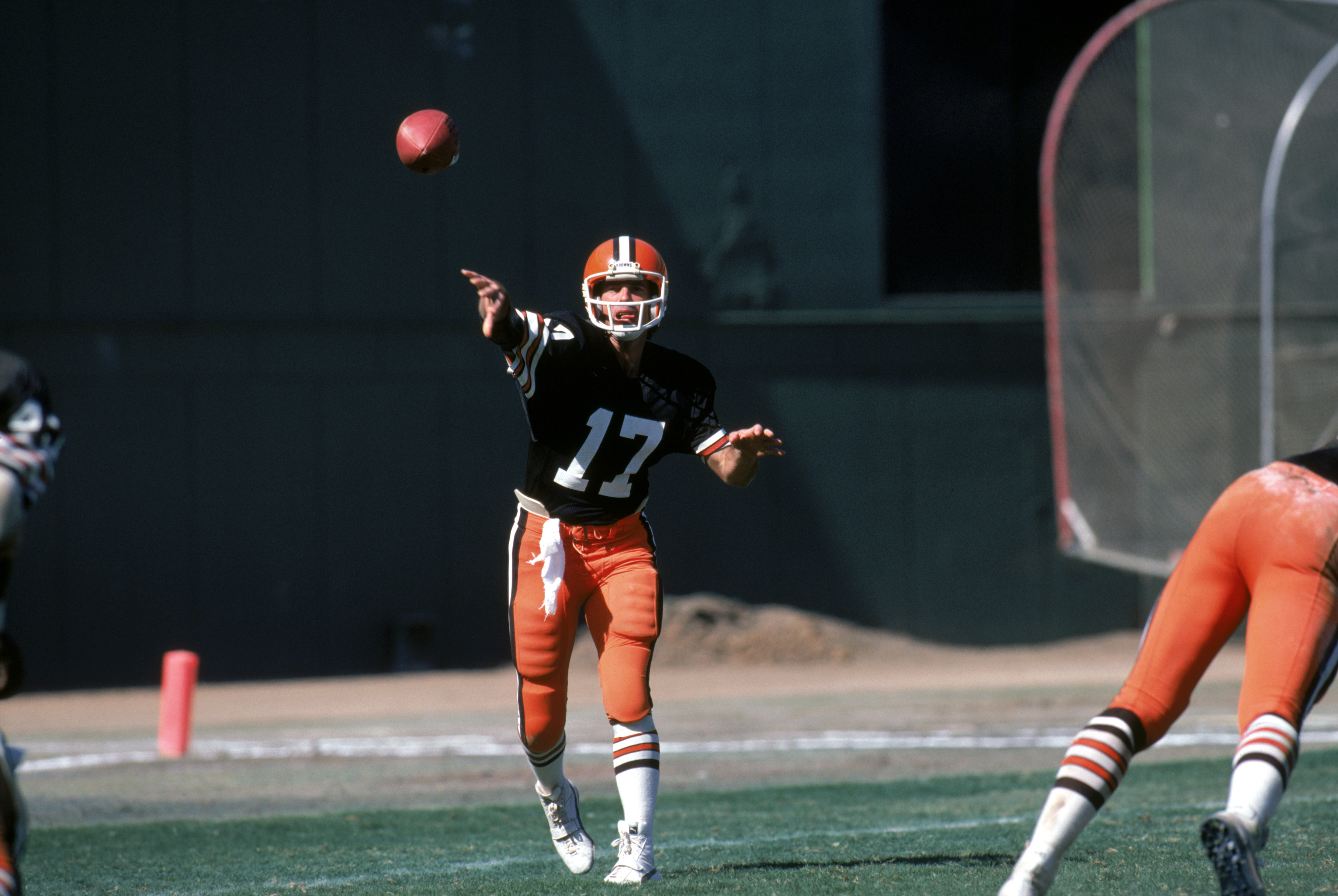 SAN DIEGO - SEPTEMBER 25:  Quarterback Brian Sipe #17 of the Cleveland Browns throws a pass during a game against the San Diego Chargers at Jack Murphy on September 25, 1983 in San Diego, California.  The Browns won 30-24 in overtime. (Photo by George Ros