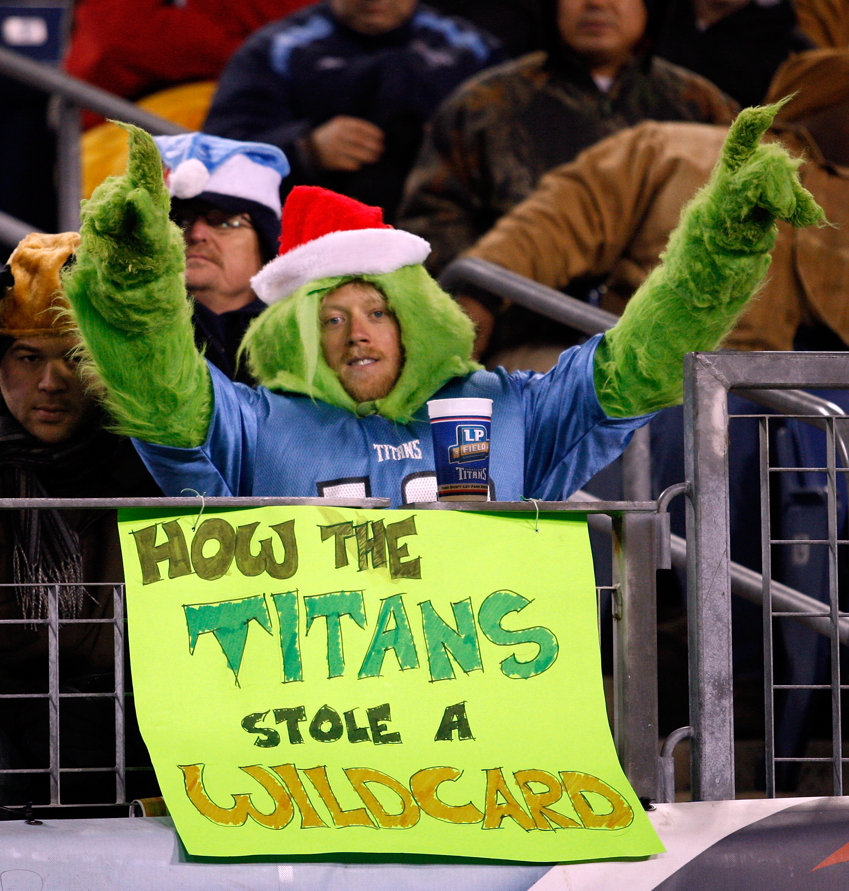 Die-Hard or Fair-Weather Fans? Ranking All 32 NFL Fan Bases