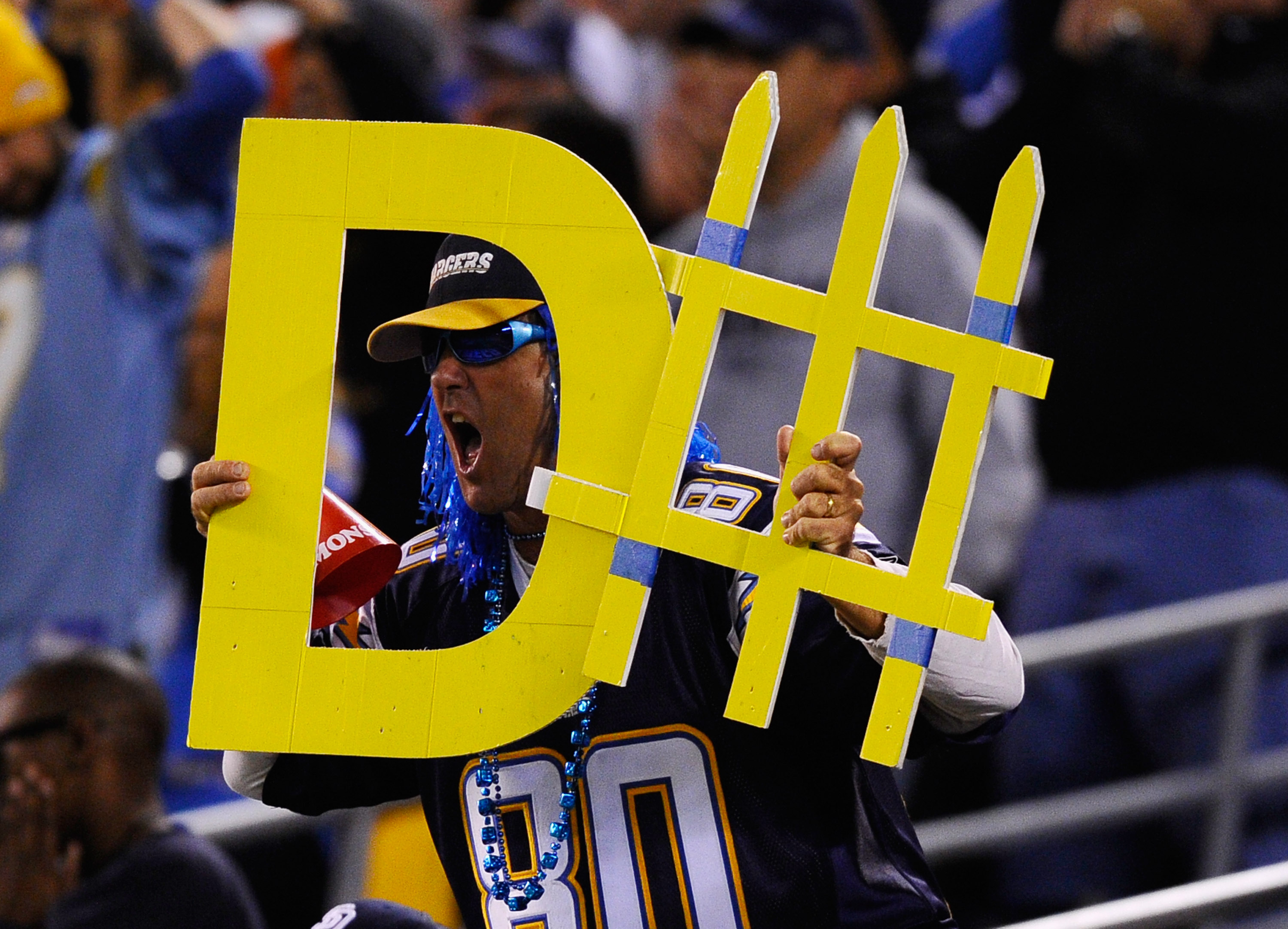 Die-Hard or Fair-Weather Fans? Ranking All 32 NFL Fan Bases