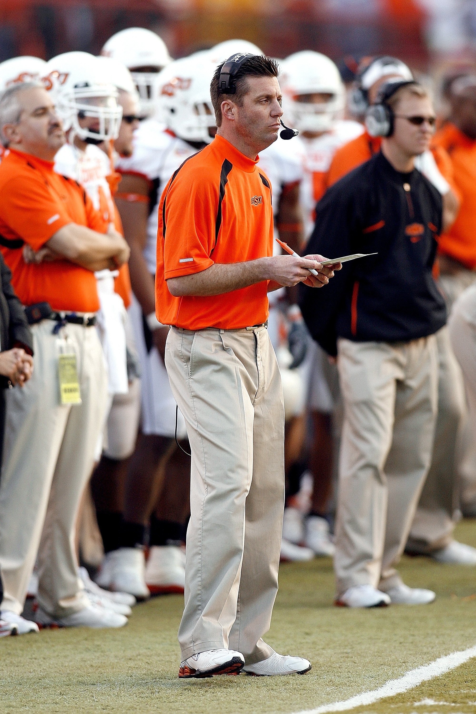 SHREVEPORT, LA - DECEMBER 28:  Head coach Mike Gundy of Oklahoma State watches a play against  Alabama on December 28, 2006 during the PetroSun Independence Bowl at Independence Stadium in Shreveport, Louisiana. (Photo by Chris Graythen/Getty Images)