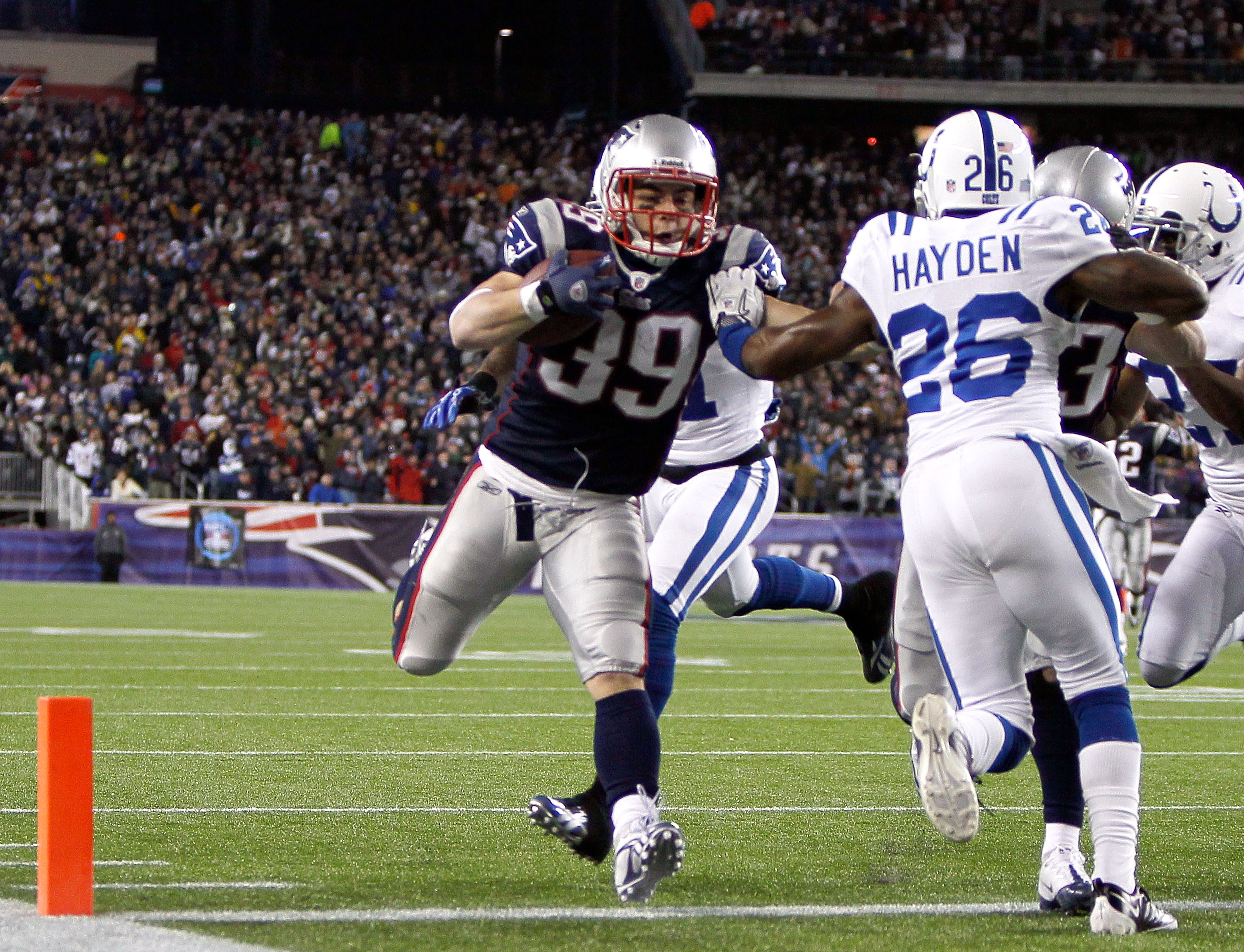 New England Patriots Gerard Warren sacks New York Jets Mark Sanchez for 10  yards in week 2 of the NFL season at New Meadowlands Stadium in East  Rutherford, New Jersey on September