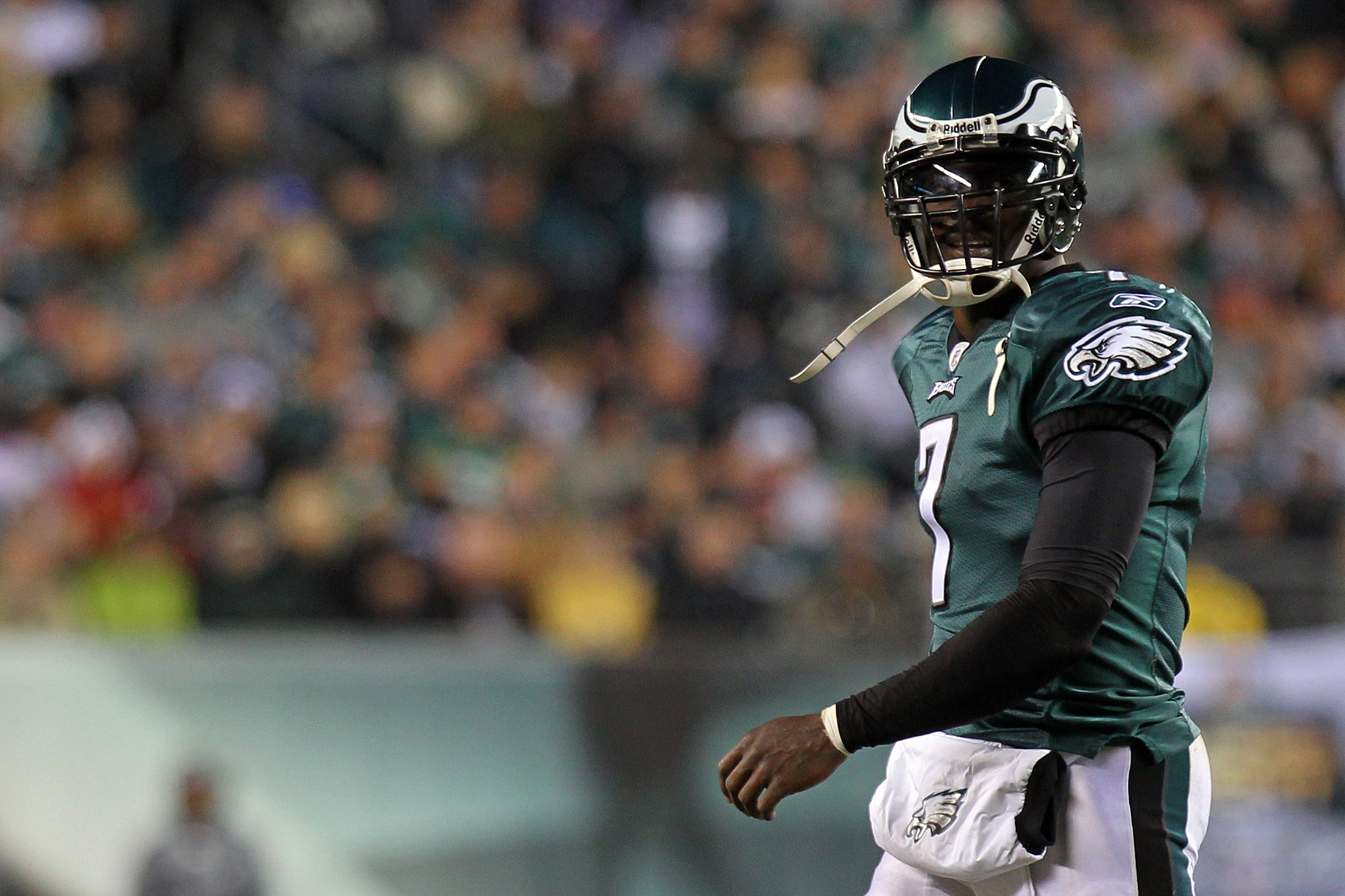 Philadelphia Eagles talk: Michael Vick shines in a flag football game