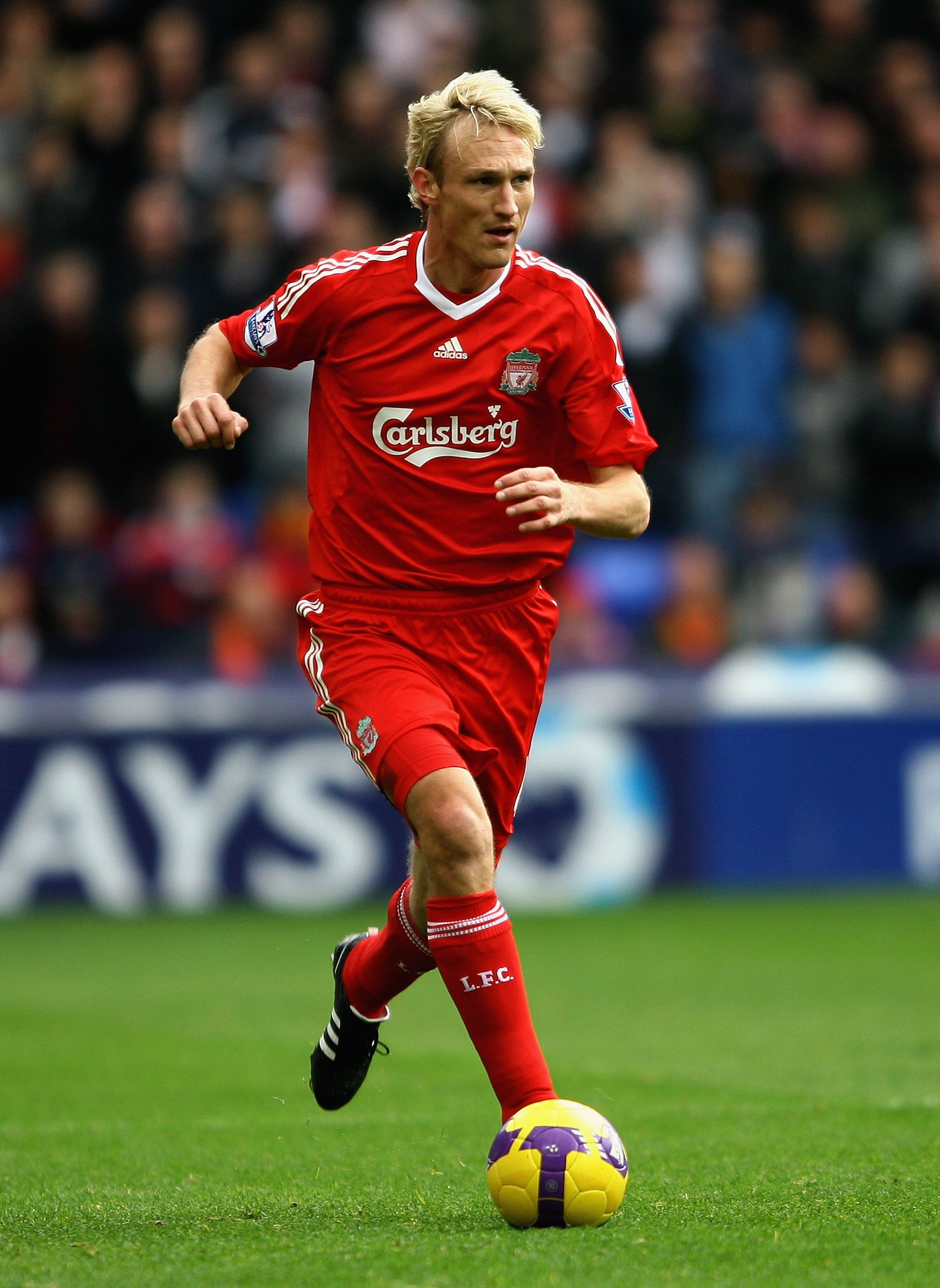BOLTON, UNITED KINGDOM - NOVEMBER 15:  Sami Hyypia of Liverpool in action during the Barclays Premier League match between Bolton Wanderers and Liverpool at The Reebok Stadium on November 15, 2008 in Bolton, England.  (Photo by Clive Brunskill/Getty Image