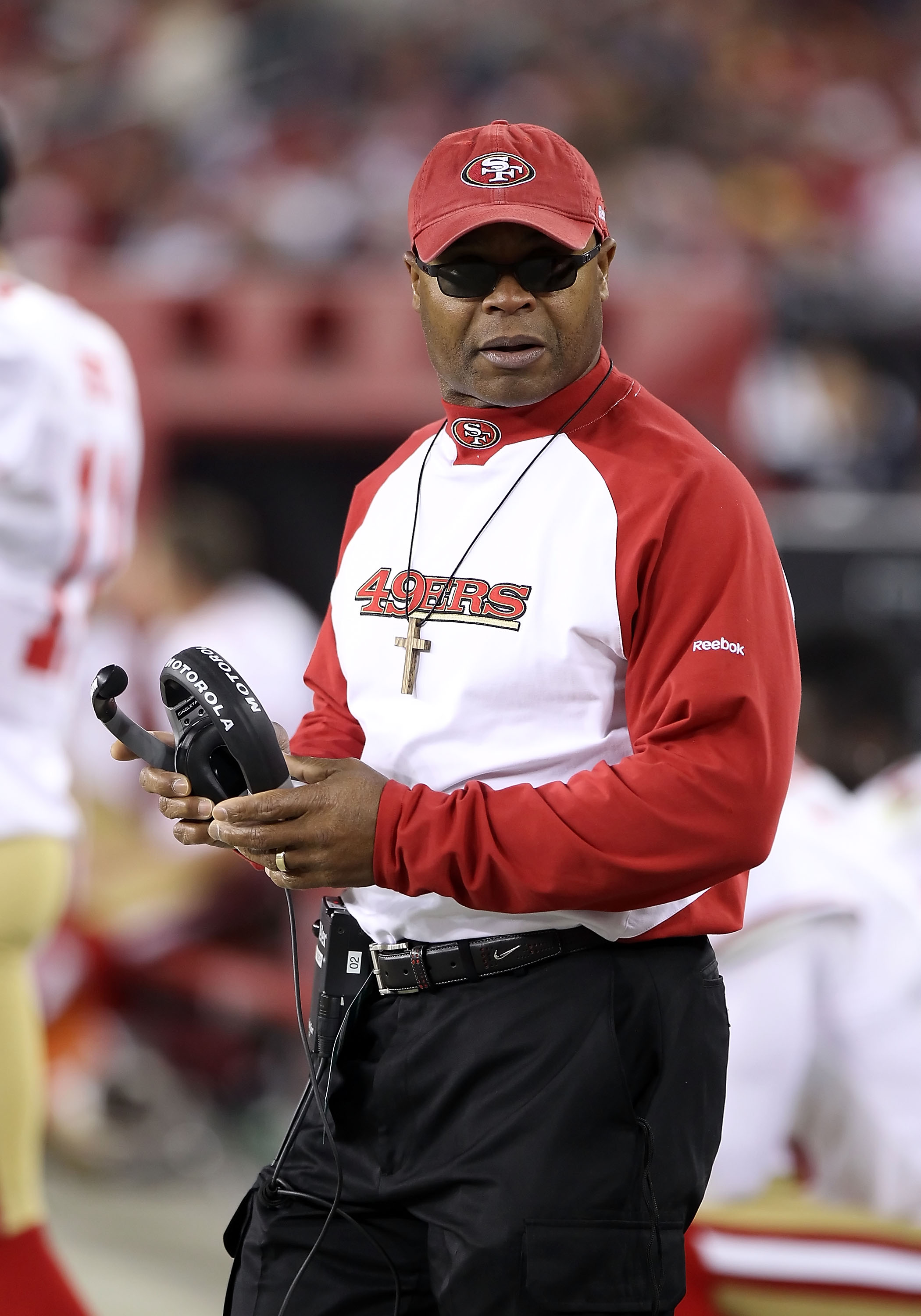 Why Mike Singletary Is on the Hot Seat as San Francisco 49ers