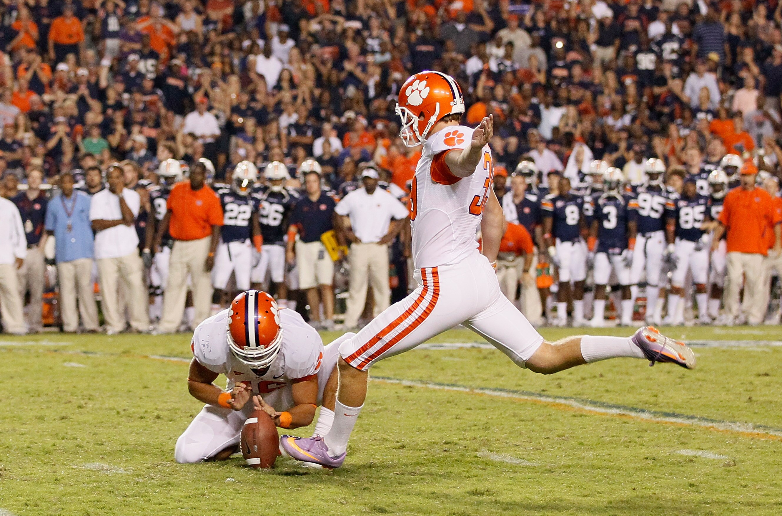 2010-bowl-matchups-50-burning-questions-heading-into-bowl-season