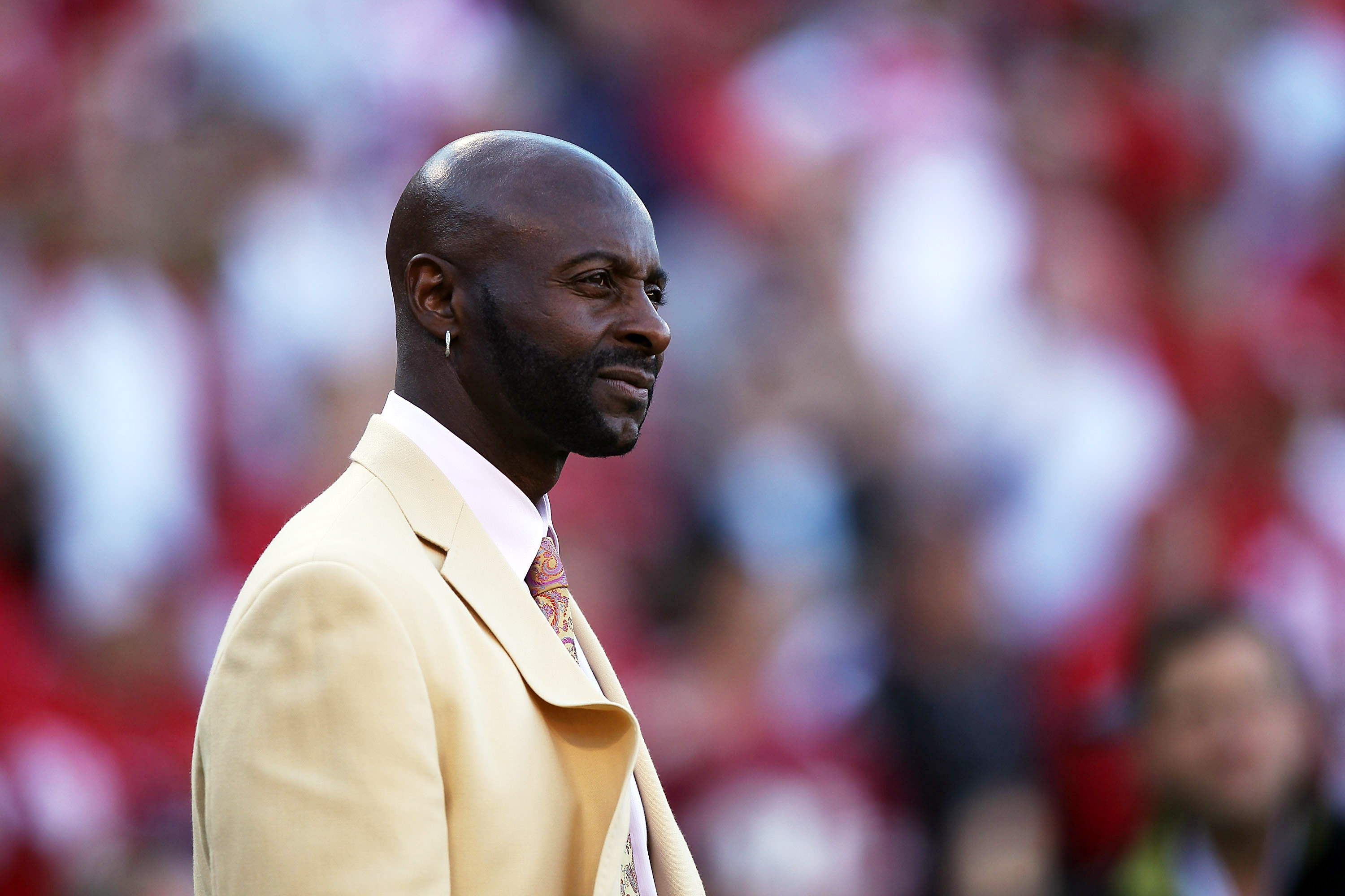 SAN FRANCISCO - SEPTEMBER 20:  Former member of the San Francisco 49ers Jerry Rice looks on against the New Orleans Saints during an NFL game at Candlestick Park on September 20, 2010 in San Francisco, California.  (Photo by Jed Jacobsohn/Getty Images)