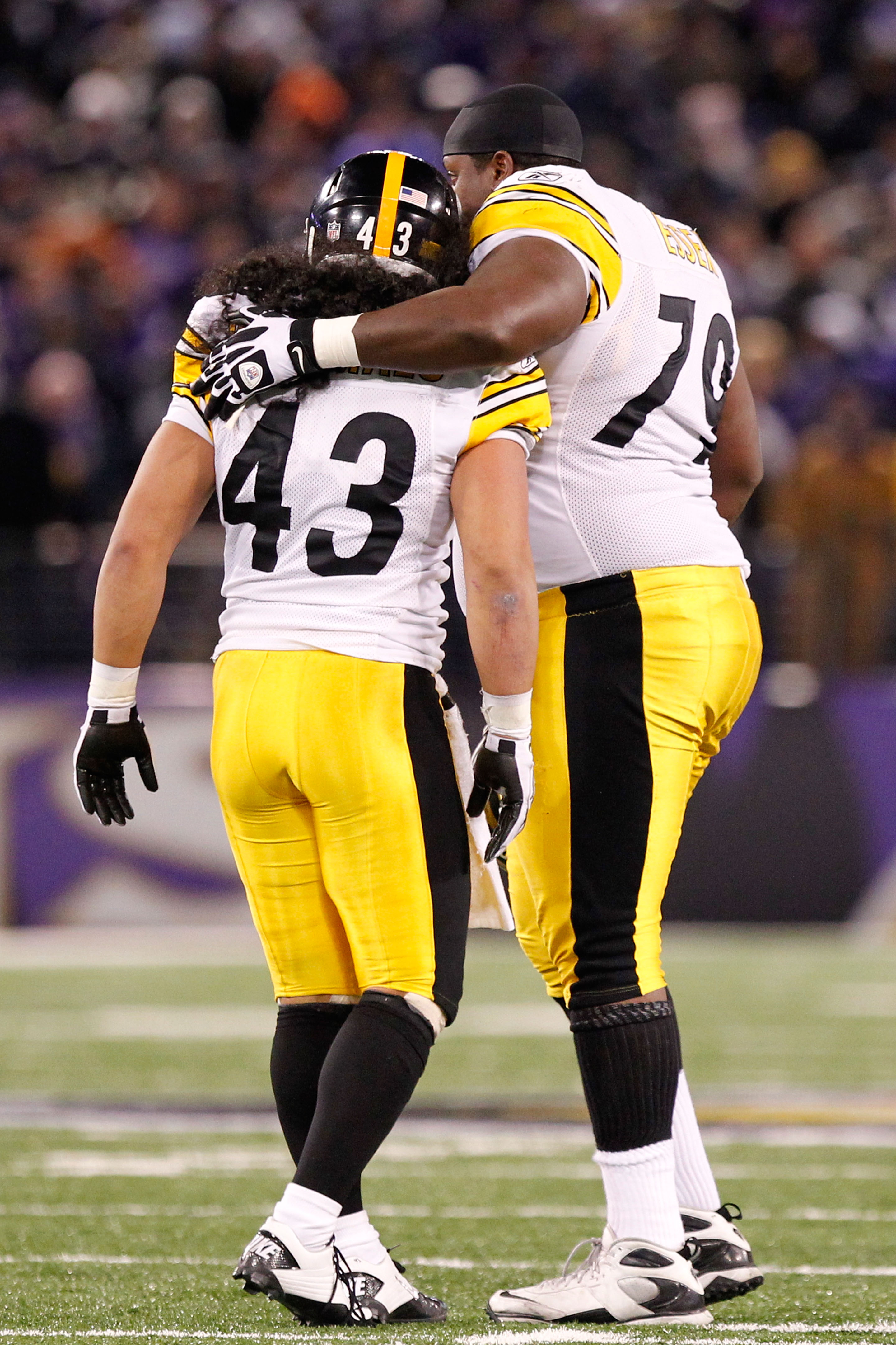 Pittsburgh Steelers quarterback Ben Roethlisberger runs from Ravens  pressure during the second half of their game on Sunday, November 6, 2011,  won by Baltimore 23-20 in Pittsburgh, Pennsylvania. (Photo by Doug  Kapustin/MCT/Sipa