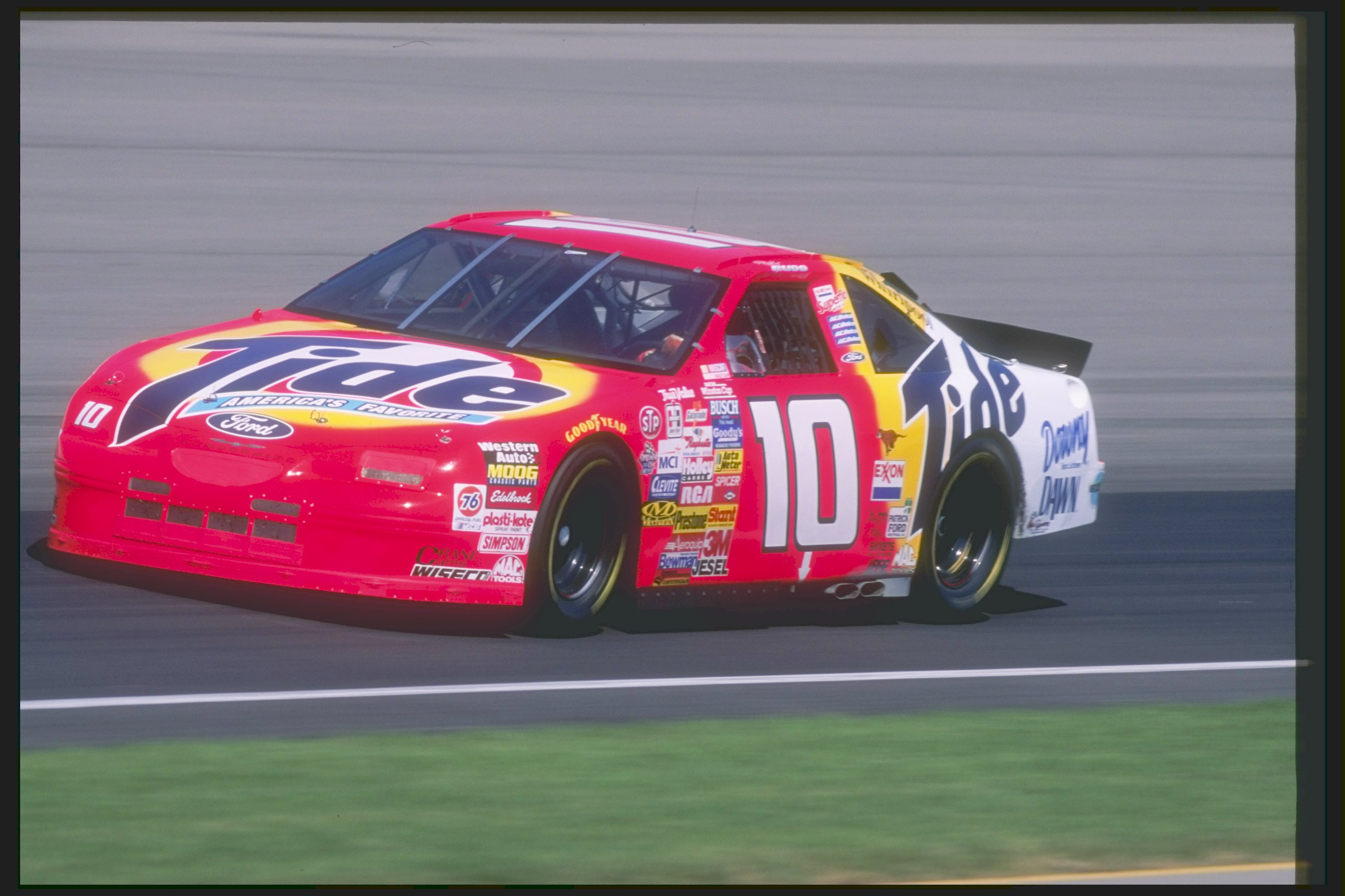 1 Aug 1997:  Ricky Rudd performs during the NASCAR Brickyard 400 at the Indianapolis Motor Speedway in Indianapolis, Indiana. Mandatory Credit: David Taylor  /Allsport