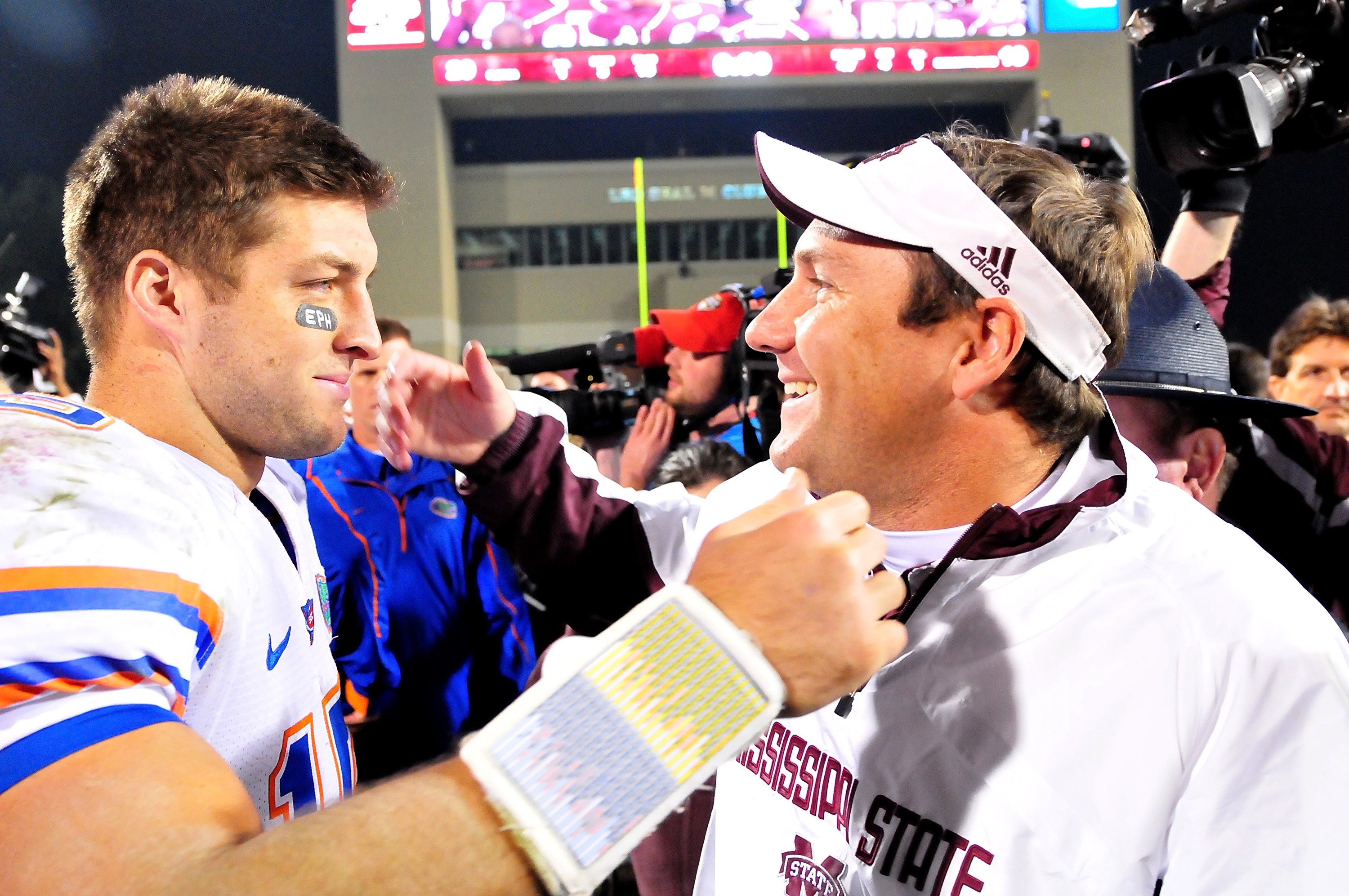 Dan Mullen picks LSU over former team in Mississippi State