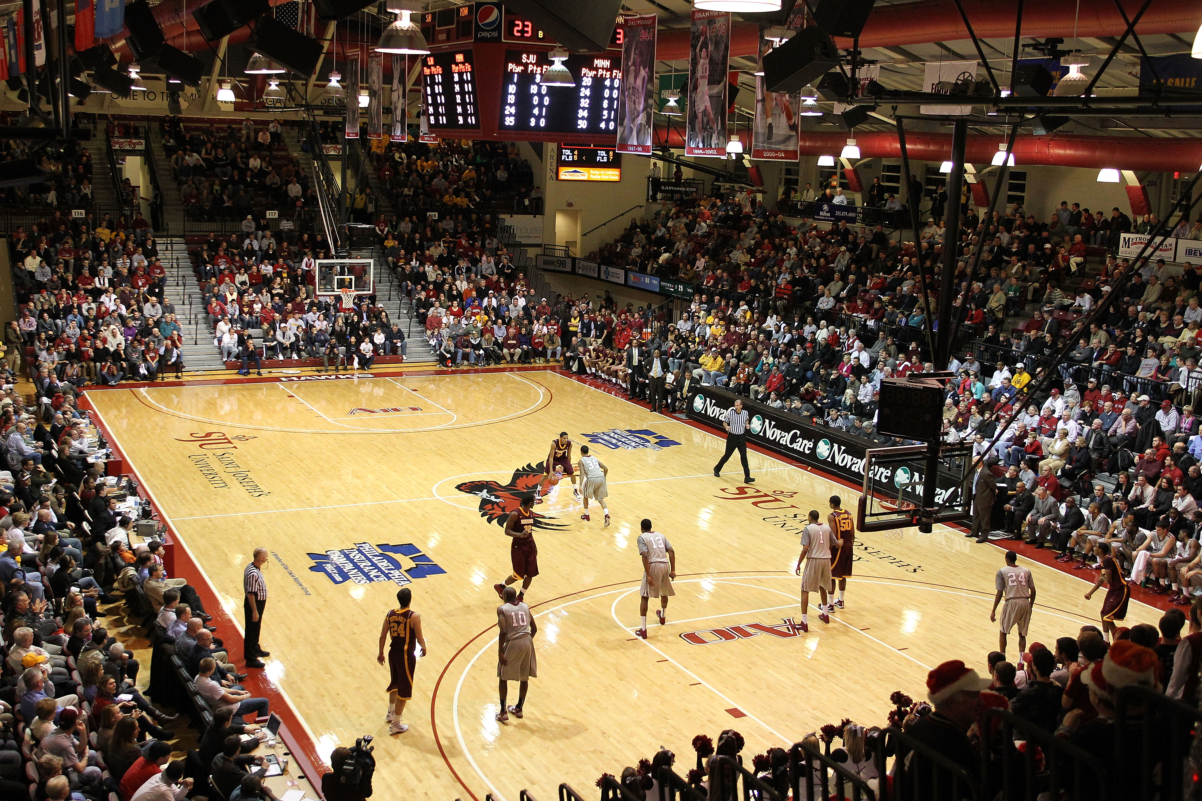PHILADELPHIA, PA - DECEMBER 08:  A general view of the St. Joseph's Hawks playing defense against the Minnesota Golden Gophers at Michael J. Hagan Arena on December 8, 2010 in Philadelphia, Pennsylvania.  (Photo by Chris Chambers/Getty Images)