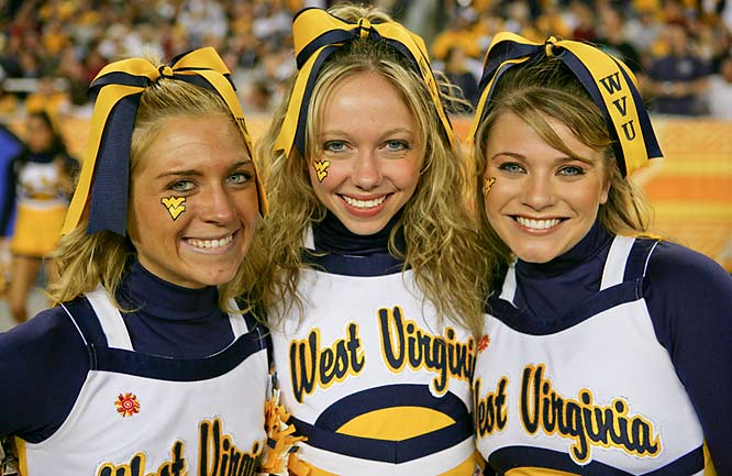 Power Ranking The Cheerleaders Of The Final Bcs Top 25 Bleacher Report Latest News Videos