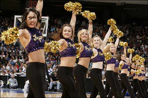 Power Ranking The Cheerleaders Of The Final Bcs Top 25 Bleacher Report Latest News Videos 4404