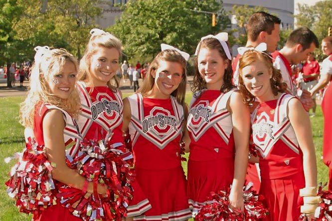 Power Ranking The Cheerleaders Of The Final Bcs Top 25 Bleacher Report Latest News Videos 4621