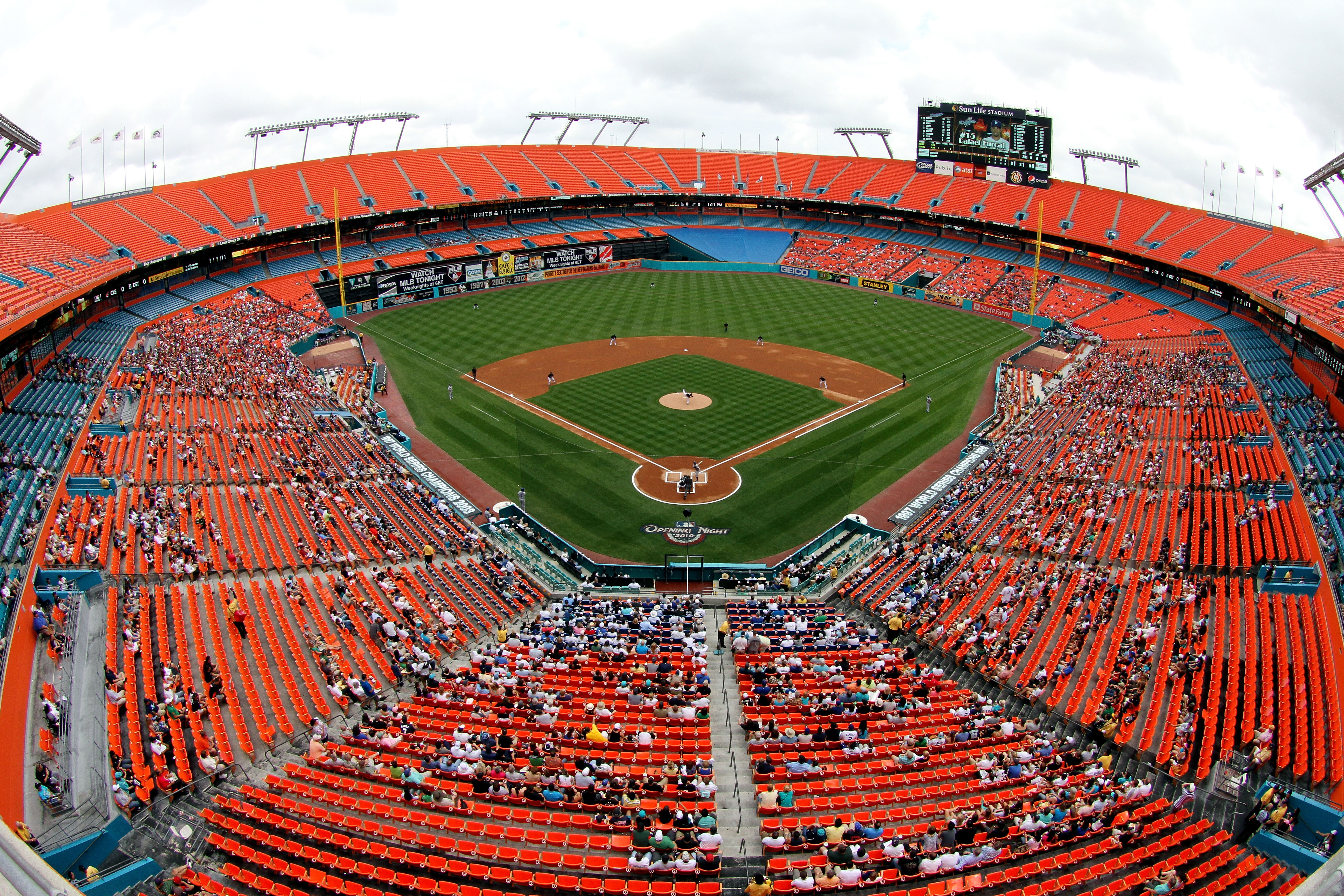 10. Dodgers Stadium, Los Angeles, Top 10 Worst Stadiums in the U.S.