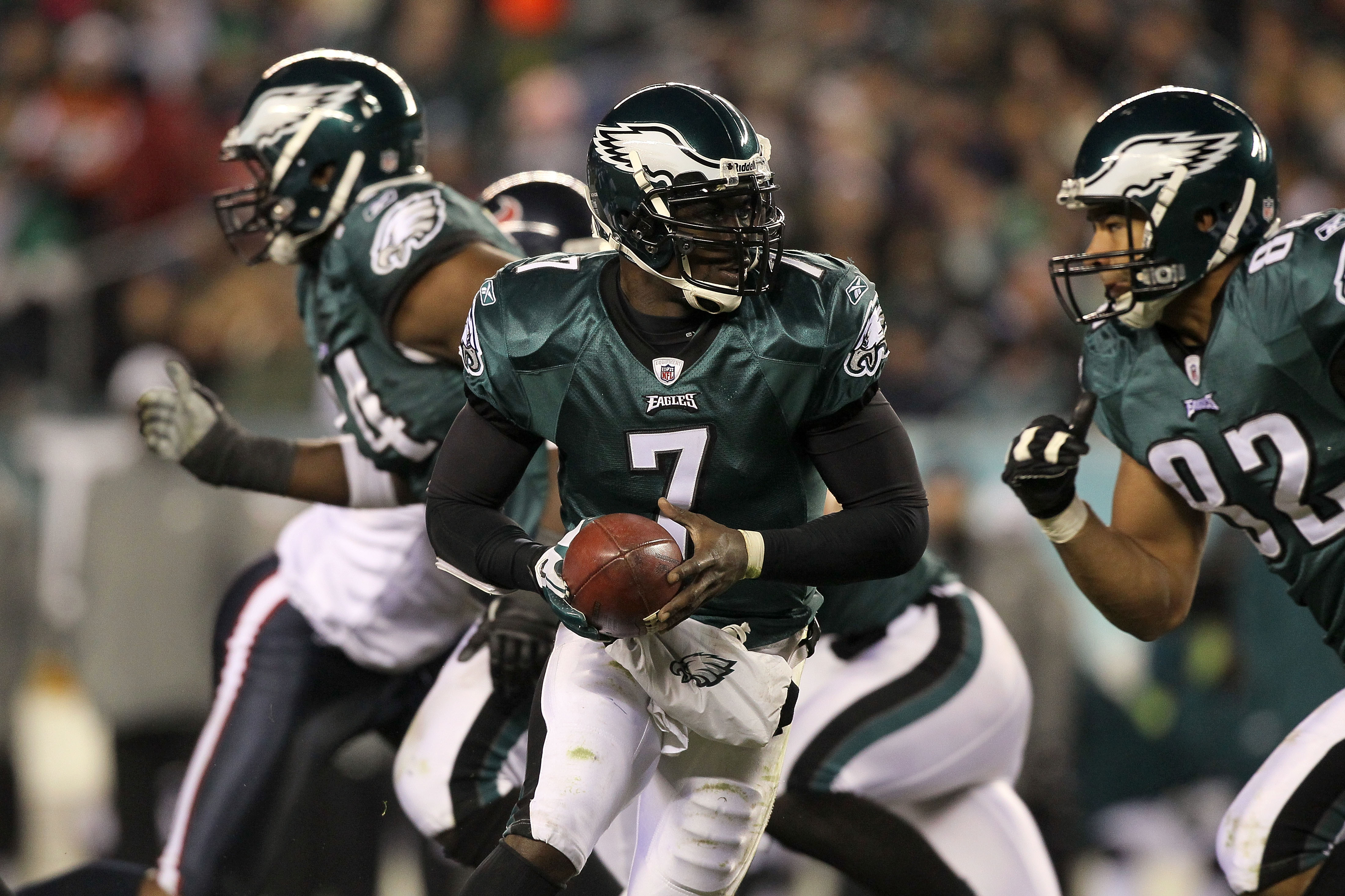 Vick facing Falcons for 1st time as Eagles starter - The San Diego