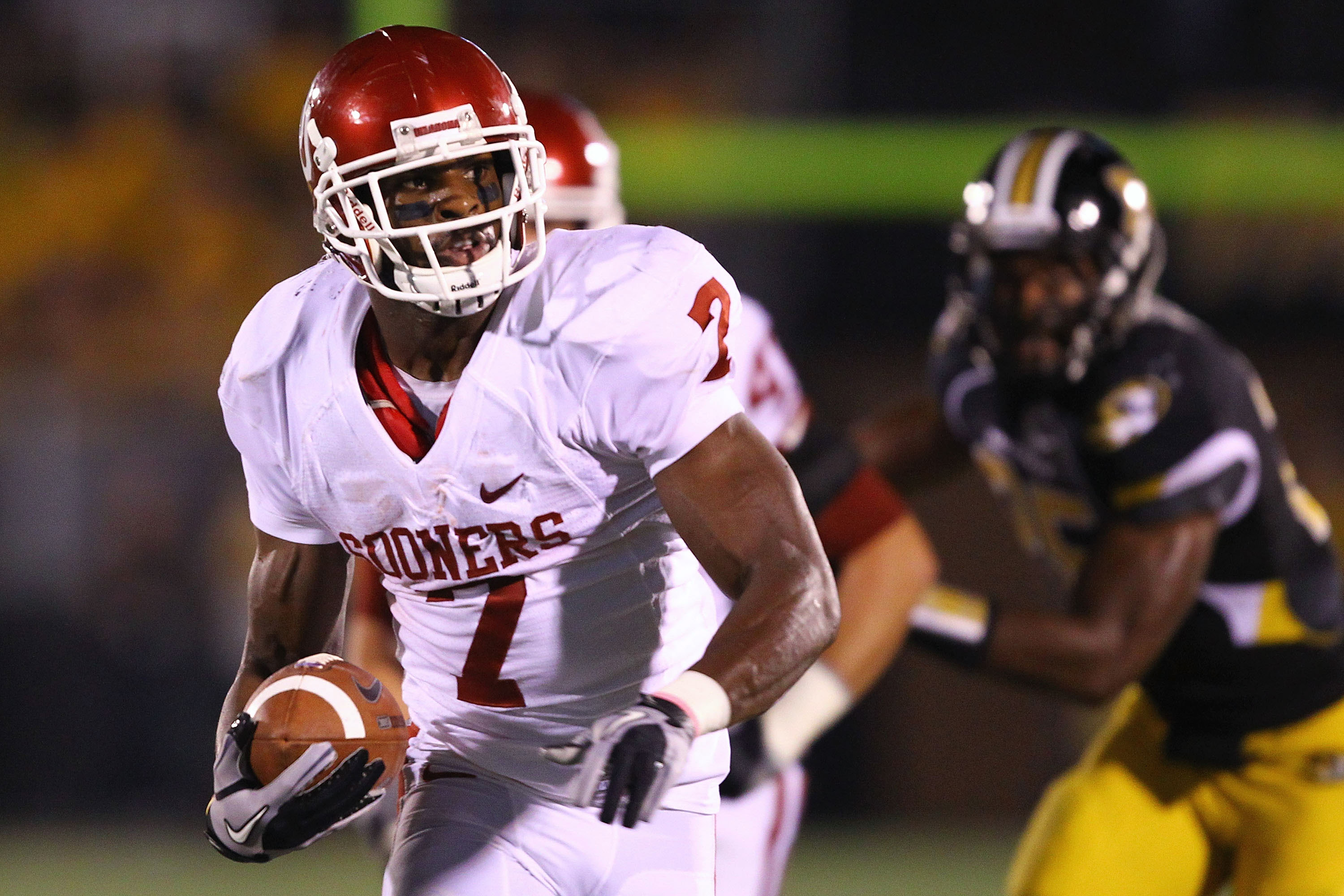 Oklahoma Bowl Game 2010 Breaking Down The Sooners In The Fiesta Bowl