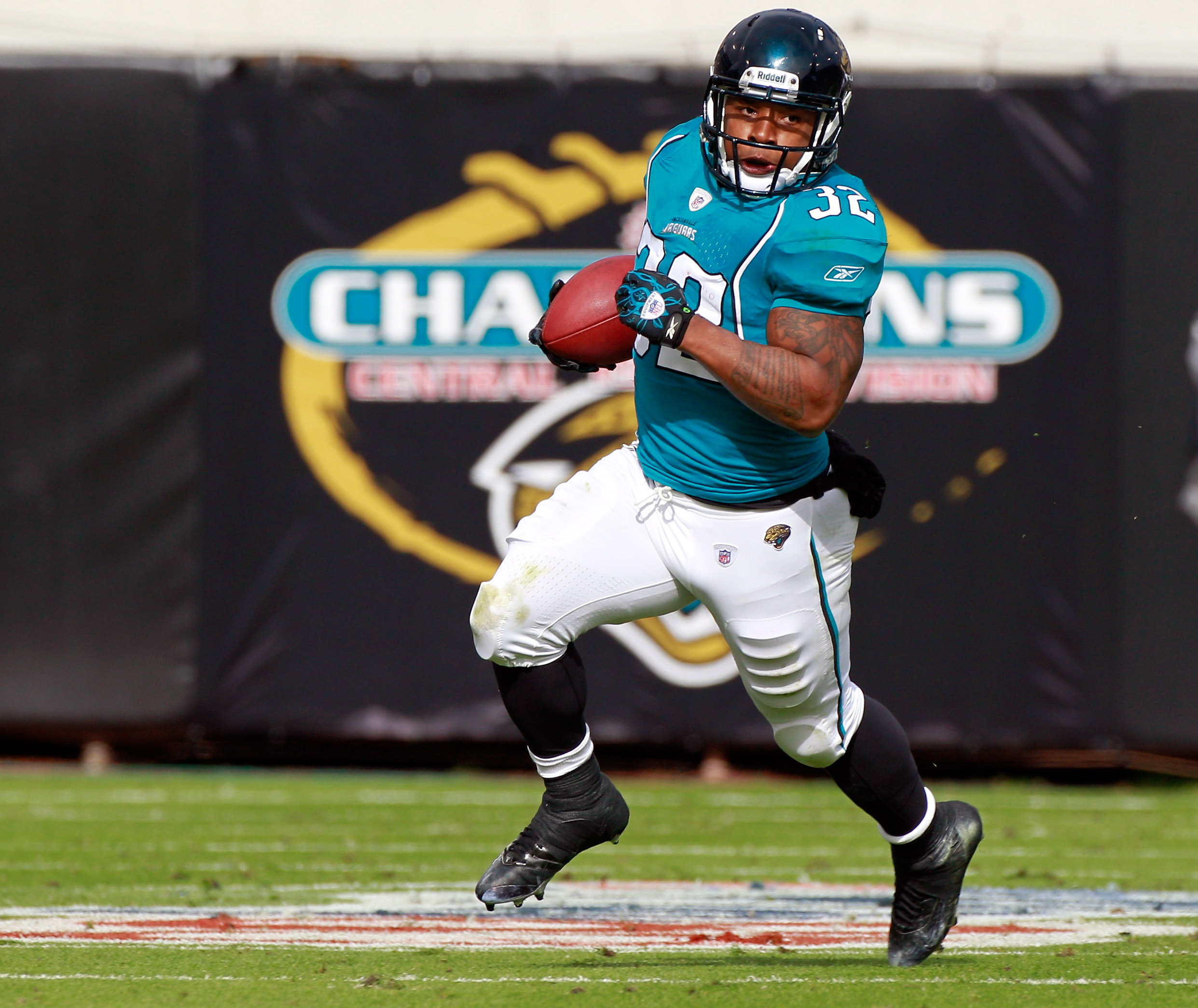 Maurice Jones-Drew's Contract Should Be Jacksonville Jaguars' Top Priority, News, Scores, Highlights, Stats, and Rumors