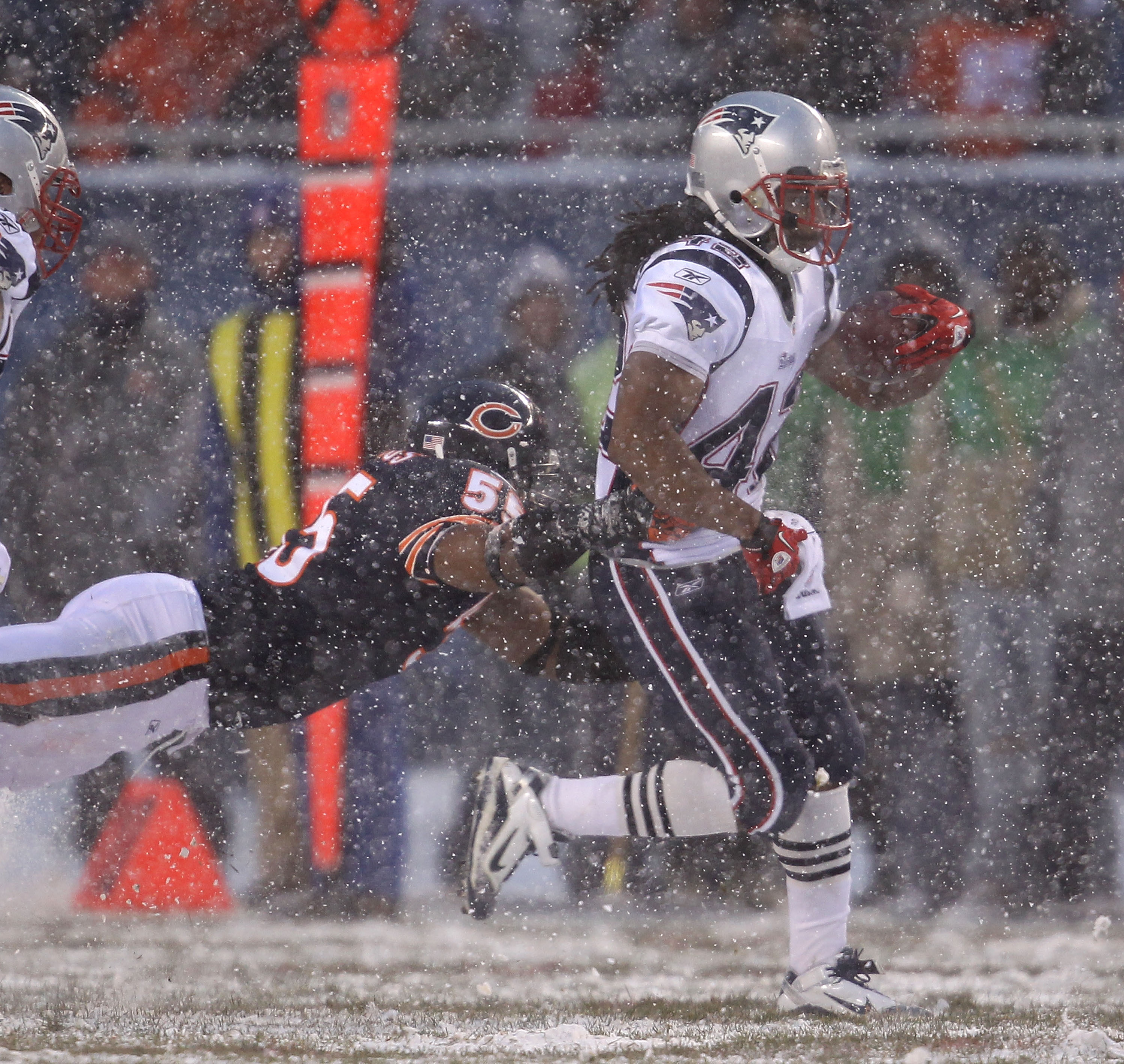 Tom Brady serves as emotional leader in Patriots 39-26 victory