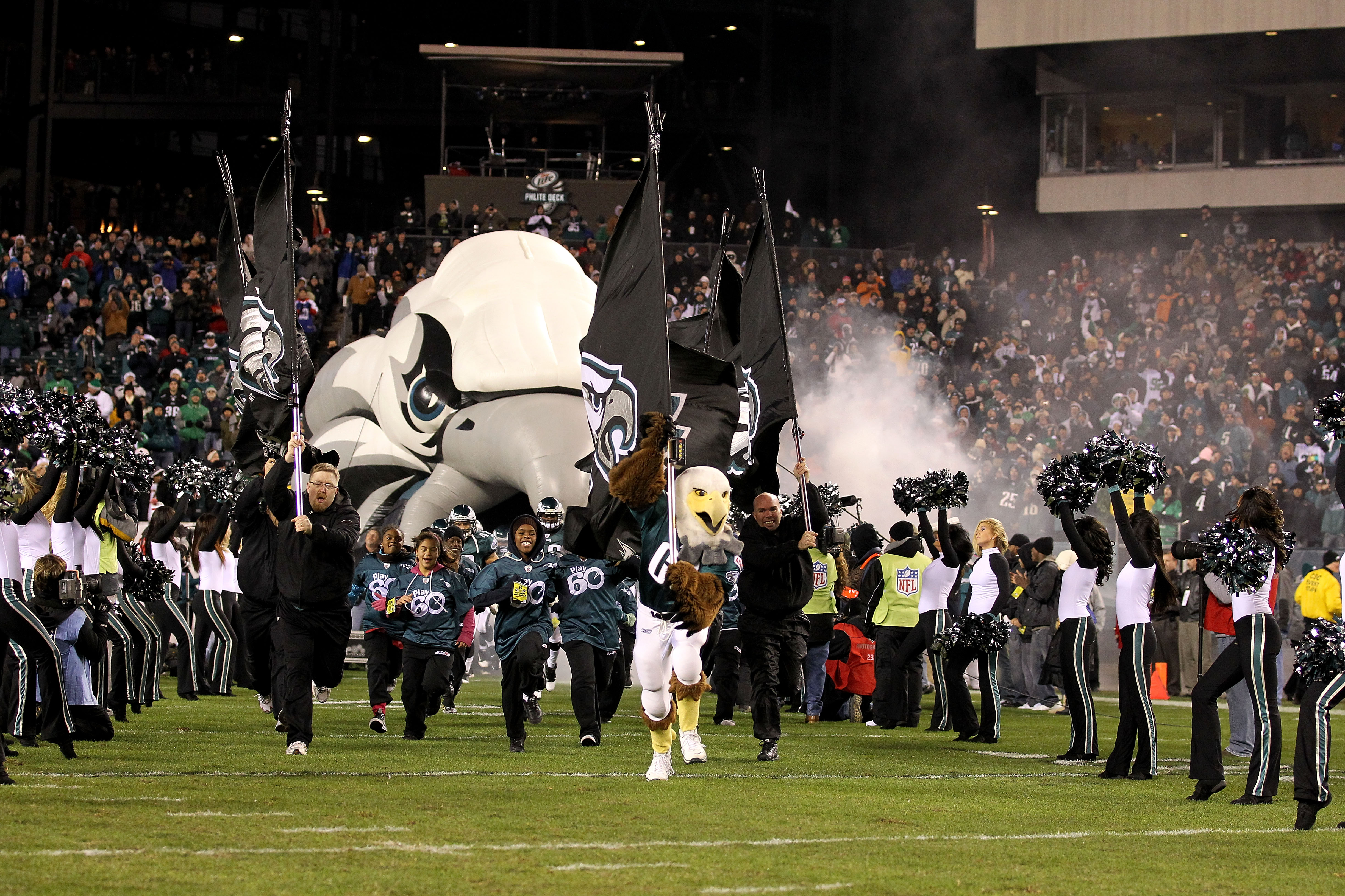 Philadelphia Eagles TE Brent Celek, LB Stewart Bradley & WR DeSean