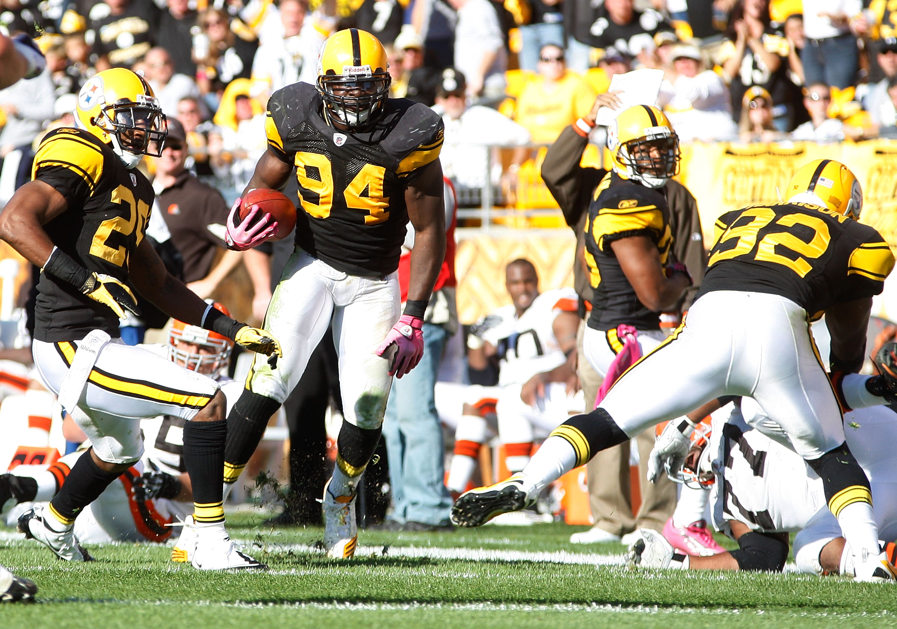 Photo: Steelers Lawrence Timmons Makes Interception in OT in