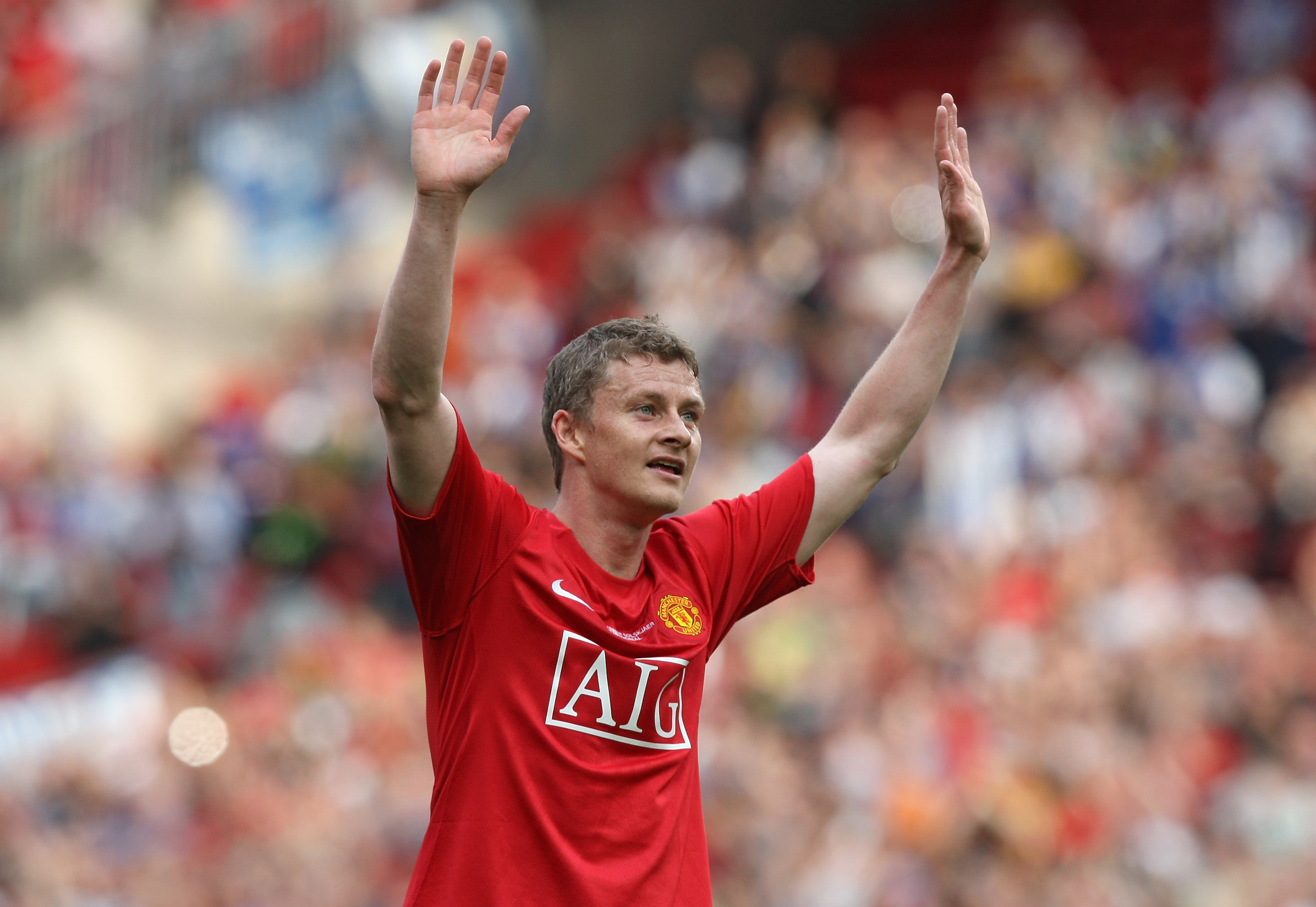 MANCHESTER, UNITED KINGDOM - AUGUST 02:  Ole Gunnar Solskjaer of Manchester United acknowledges the crowd after his testimonial friendly match between Manchester United and Espanyol at Old Trafford on August 2, 2008 in Manchester, England.  (Photo by Davi