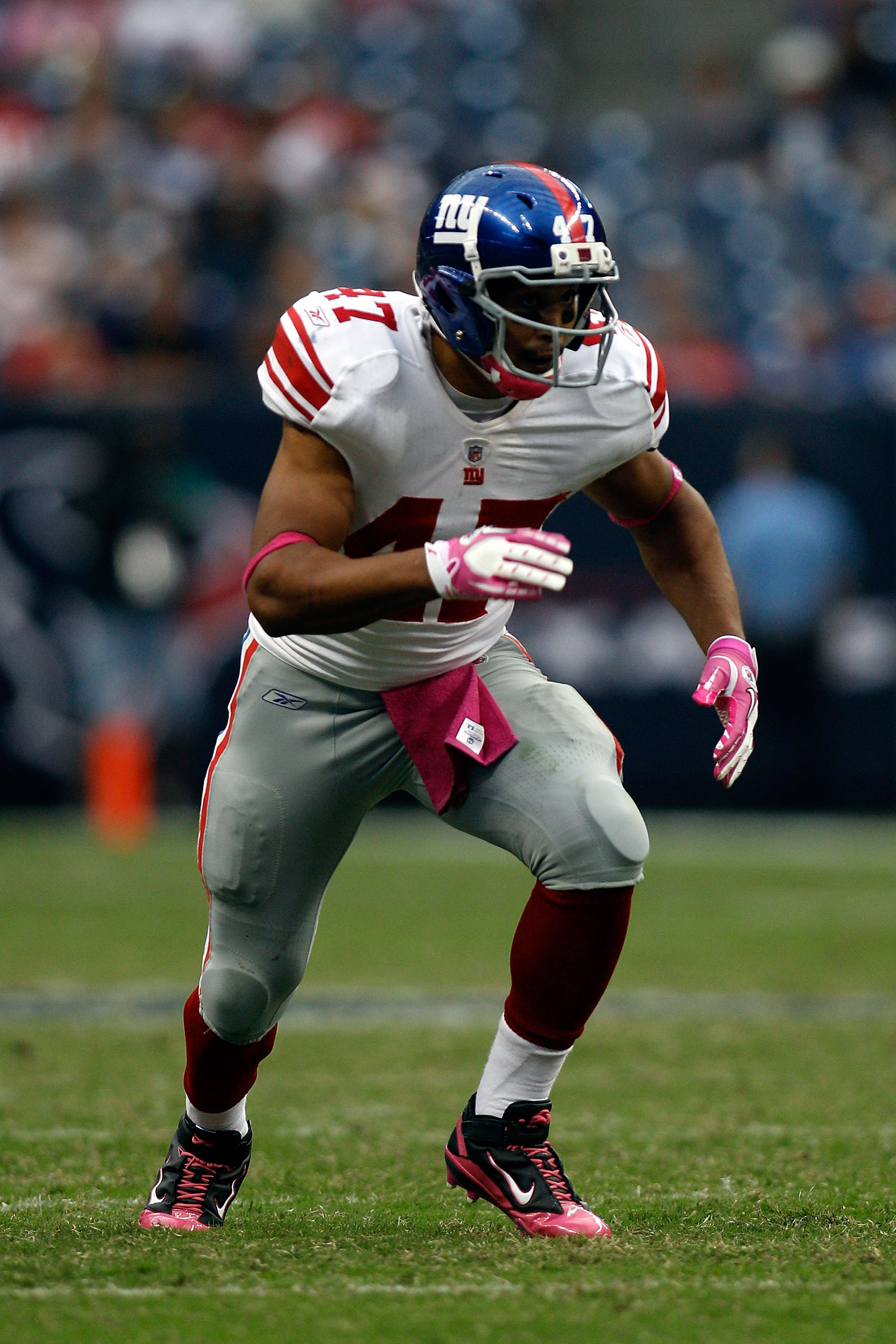 Photo: New York Giants Barry Cofield grabs on to Jacksonville