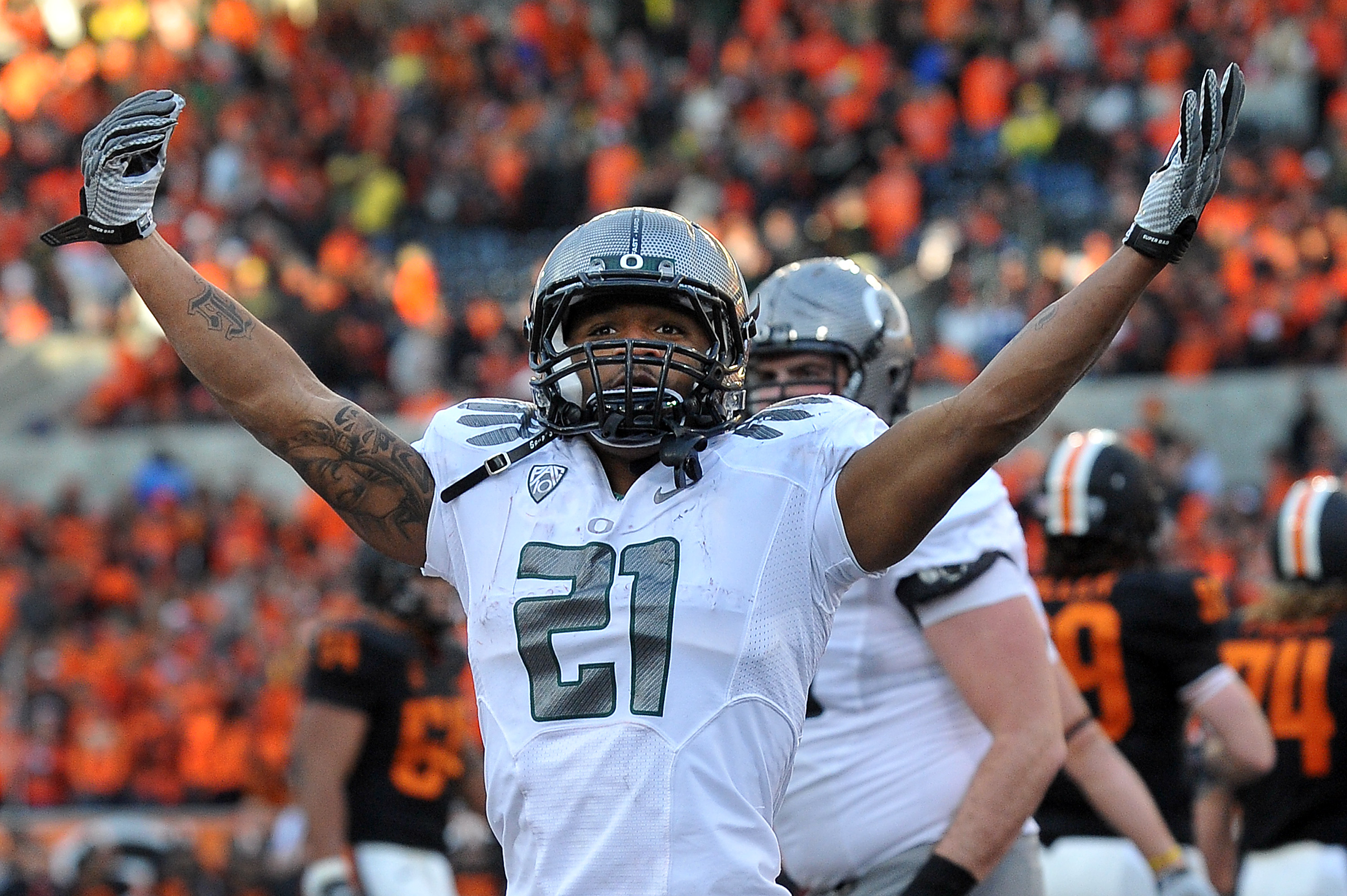 CORVALLIS, OR - DECEMBER 4: LaMichael James #21 of the Oregon Ducks celebrates a touchdown in the fourth quarter of the game at Reser Stadium on December 4, 2010 in Corvallis, Oregon. The Ducks beat the Beavers 37-20 to likely go on to the BCS Championshi