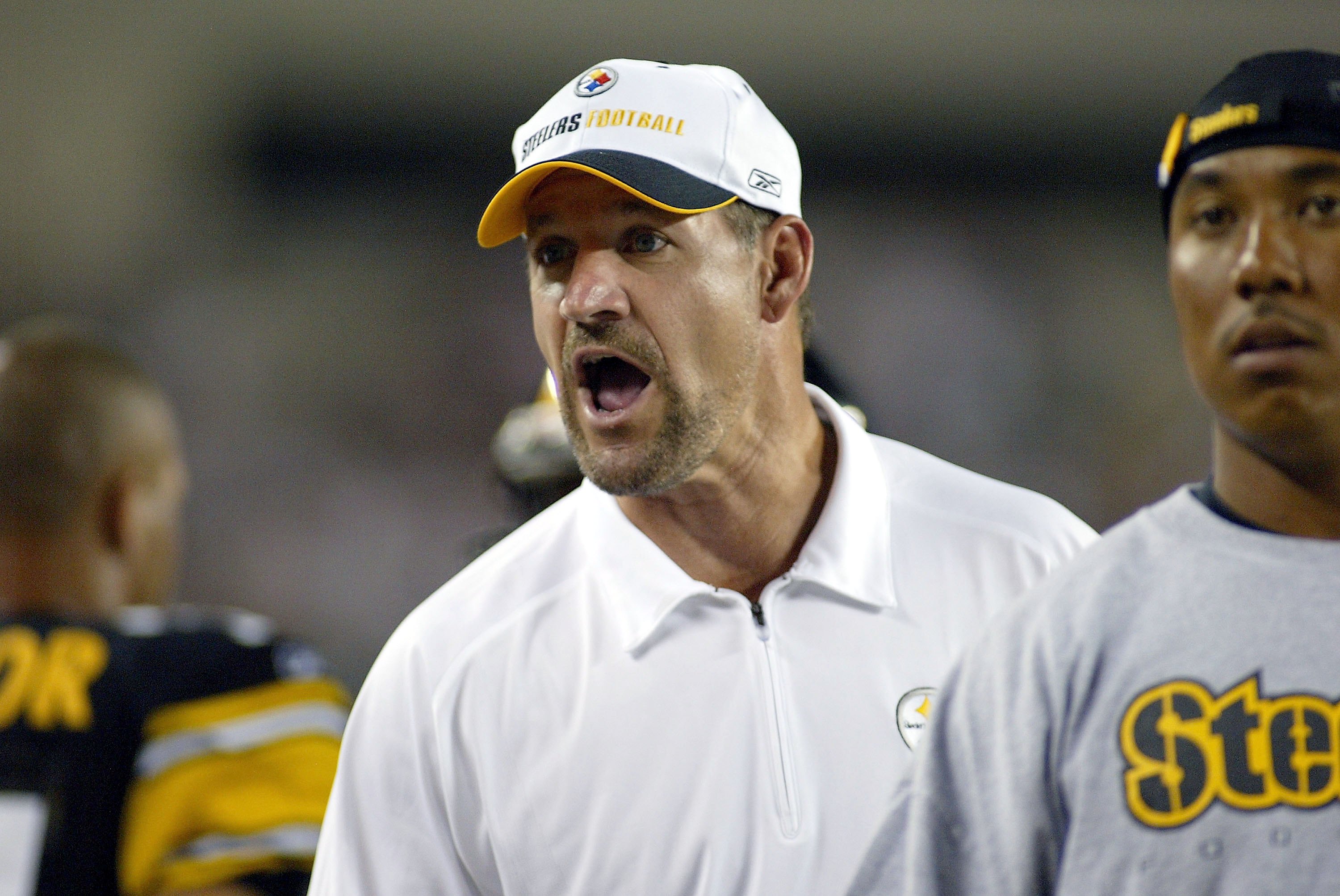 Bill Cowher, Pittsburgh Steelers head coach talks with Steelers