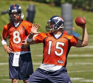 Denver Broncos quarterback Tim Tebow (15) runs during an NFL football game  between the Denver Broncos and the New York Jets Thursday, Nov. 17, 2011,  in Denver. (AP Photo/Jack Dempsey Stock Photo - Alamy