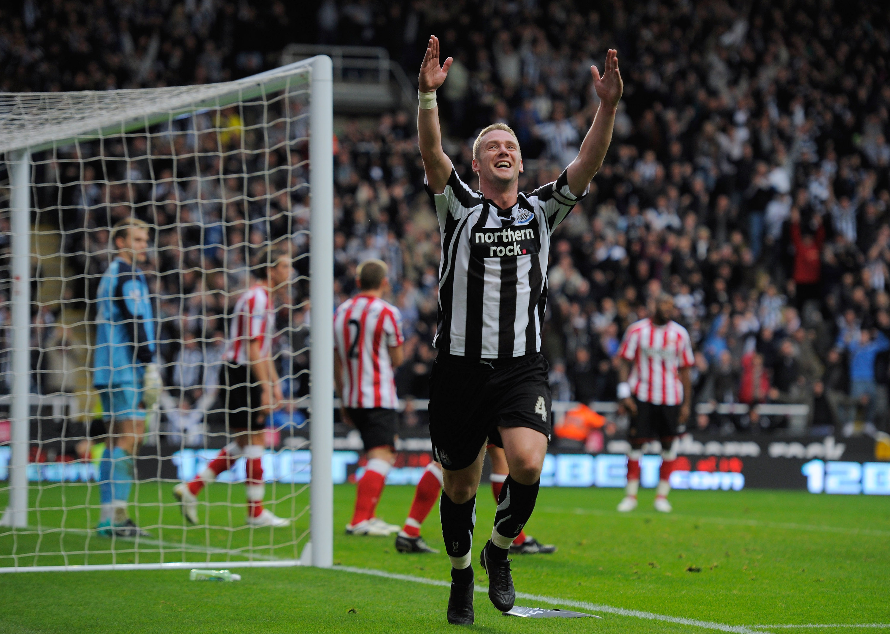 NEWCASTLE UPON TYNE, ENGLAND - OCTOBER 31:  Kevin Nolan of Newcastle celebrates after scoring a goal to make it 5-0 during the Barclays Premier League match between Newcastle United and Sunderland at St James' Park on October 31, 2010 in Newcastle upon Ty