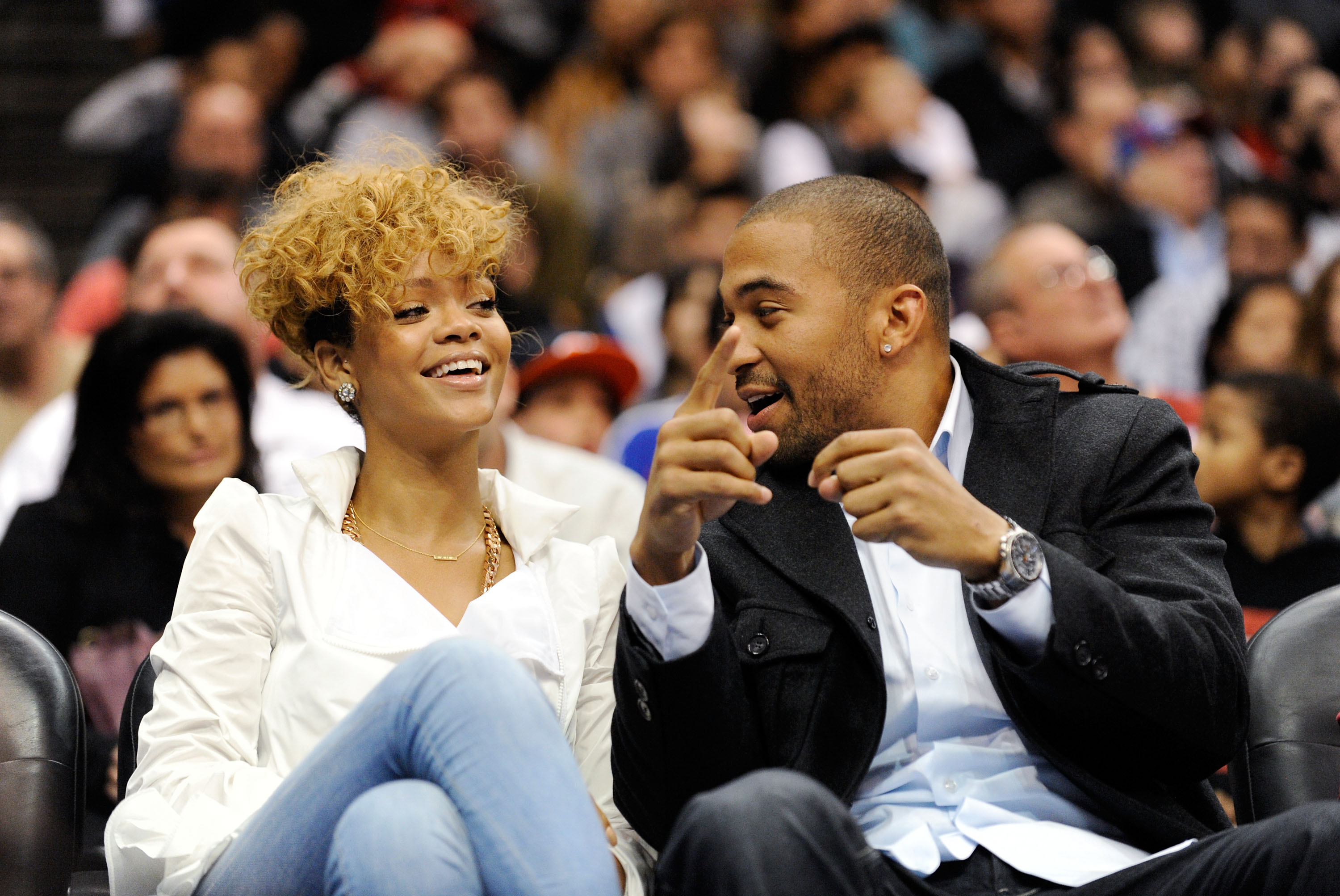 LOS ANGELES, CA - JANUARY 16:  Singers Rihanna and Matt Kemp outfileder of the Los Angeles Dodgers baseball team attend Cleveland Caveliers and  Los Angeles Clippers NBA basketball game at Staples Center on January 16, 2010 in Los Angeles, California. NOT