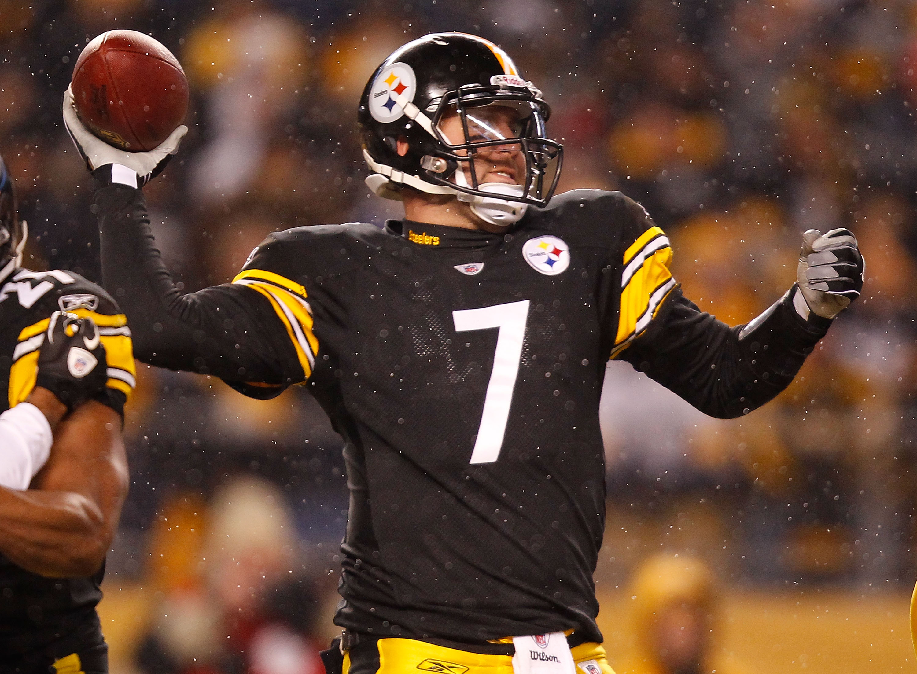 Steelers' Ben Roethlisberger looks forward to stepping onto Heinz Field  turf Saturday 