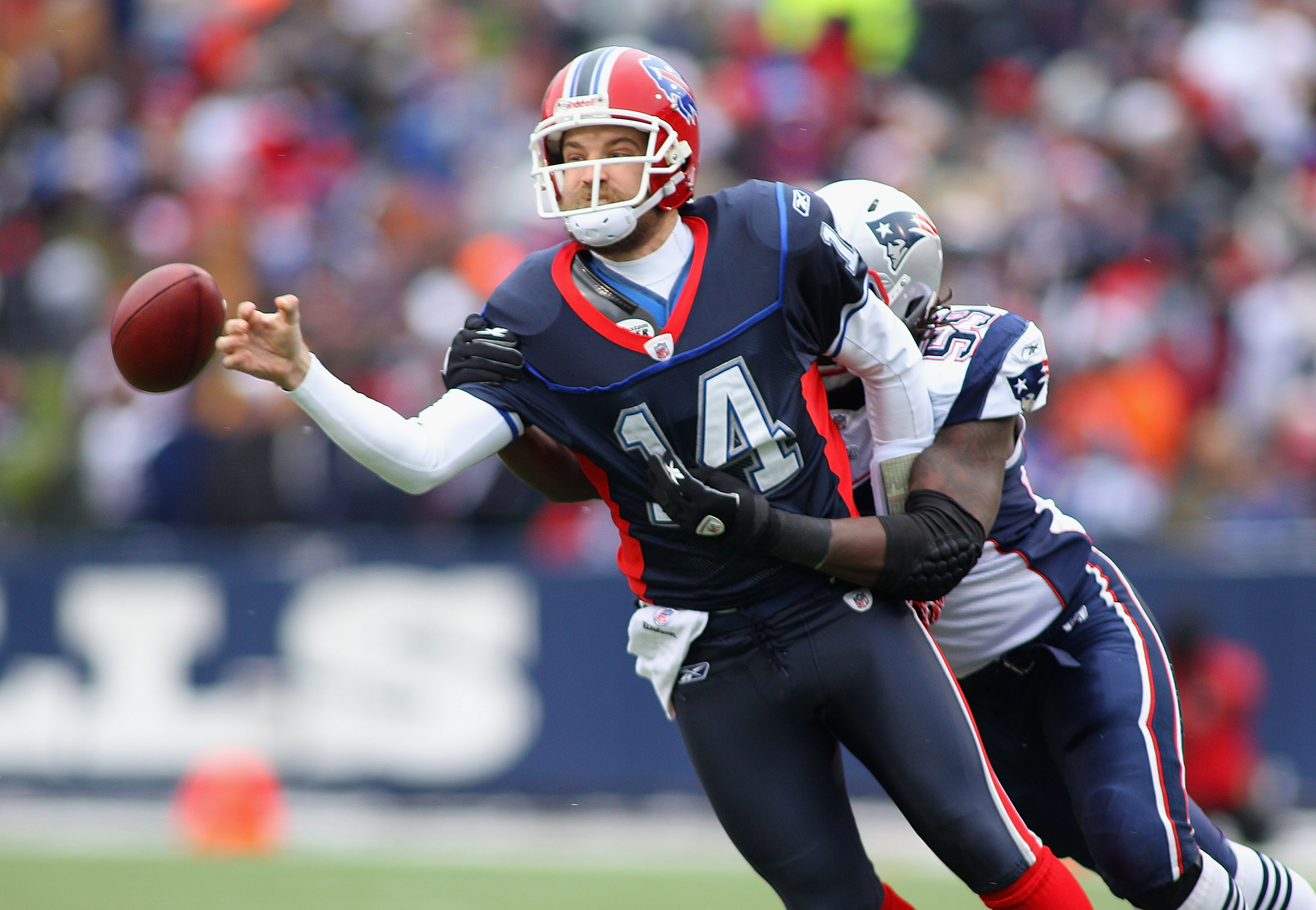 Tom Brady looks old but New England Patriots run past Buffalo Bills