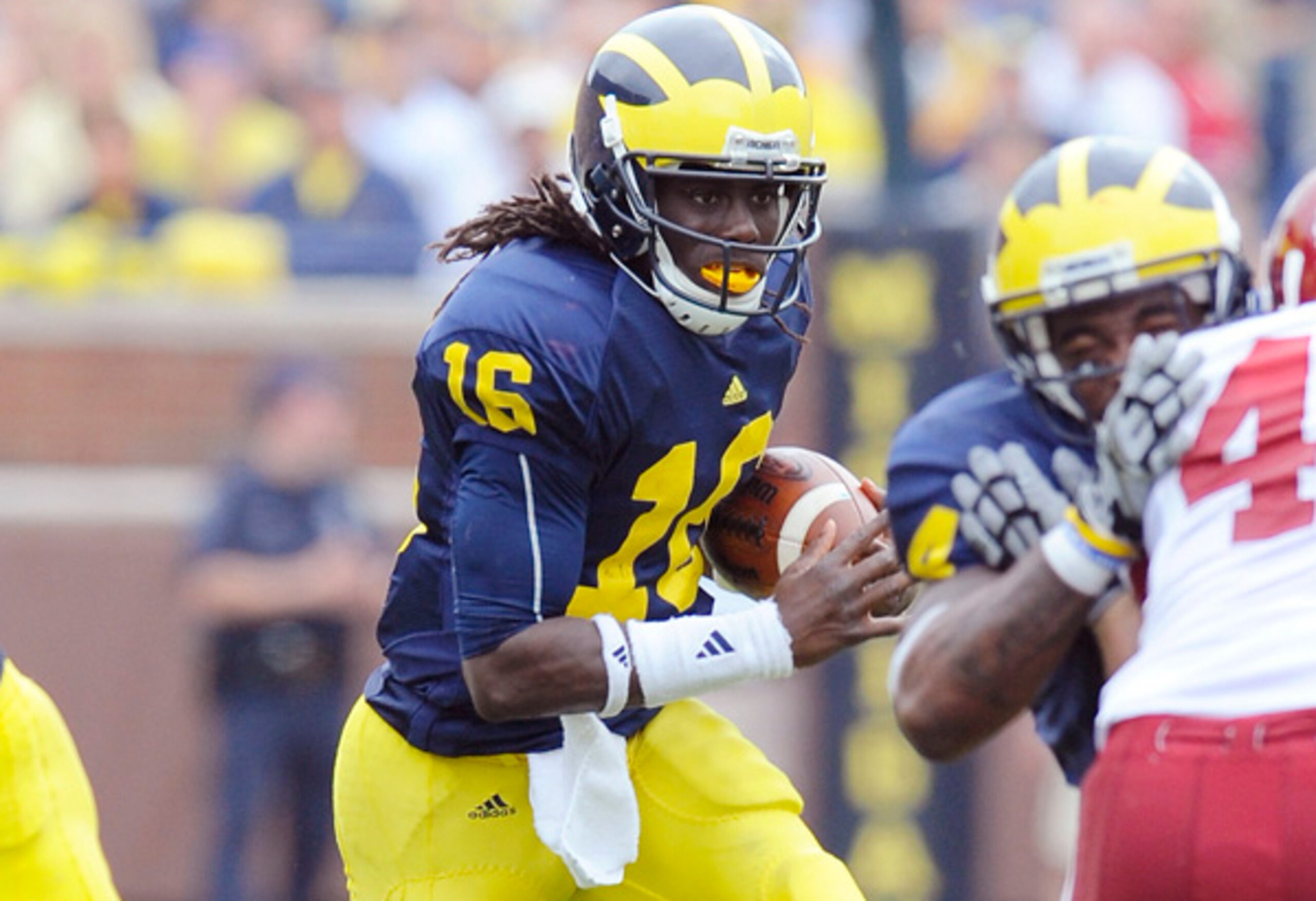QB Denard Robinson