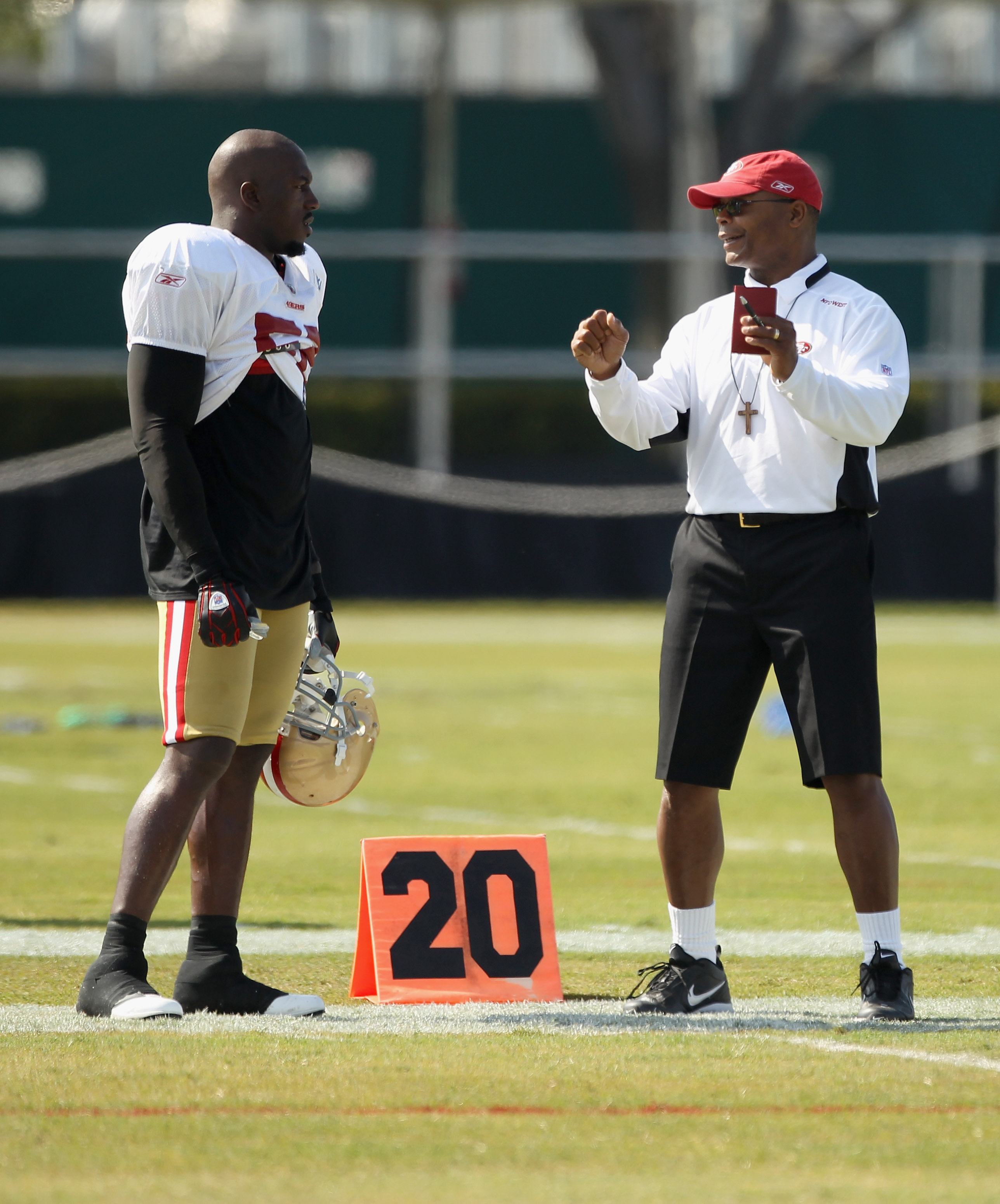 Ex-49ers Coach Mike Singletary Steps Down As High School Coach