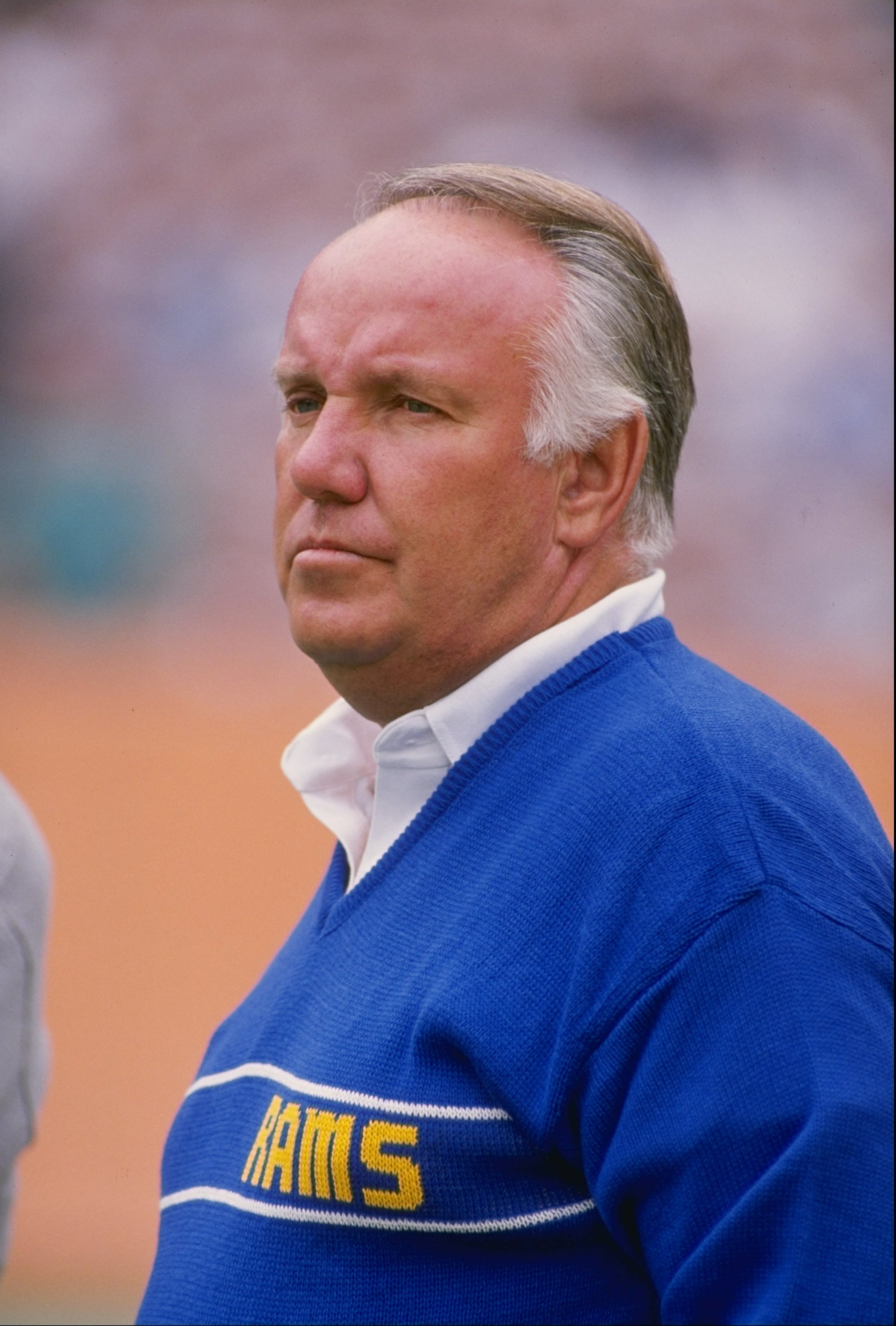 23 Oct 1988:  Head coach John Robinson of the Los Angeles Rams in action during a game against the Seattle Seahawks at Anaheim Stadium in Anaheim, California.  The Rams won the game, 31-10. Mandatory Credit: Tim de Frisco  /Allsport