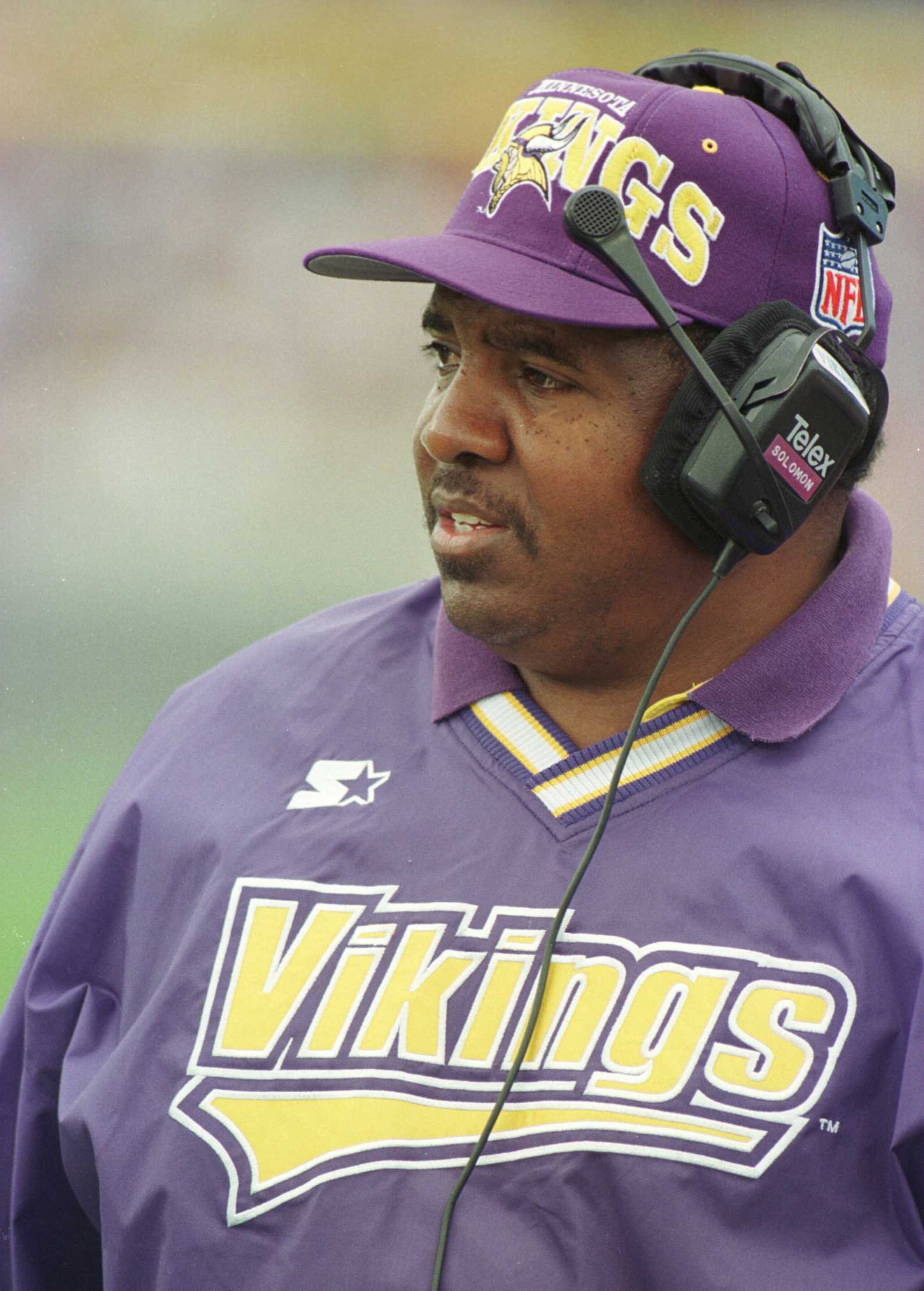 15 Sep 1996:  Head Coach Dennis Green of the Minnesota Vikings looks on from the sideline during the Vikings 20-14 victory over the Chicago Bears at Soldier Field in Chicago, Illinois.  Mandatory Credit: Jonathan Daniel/Allsport