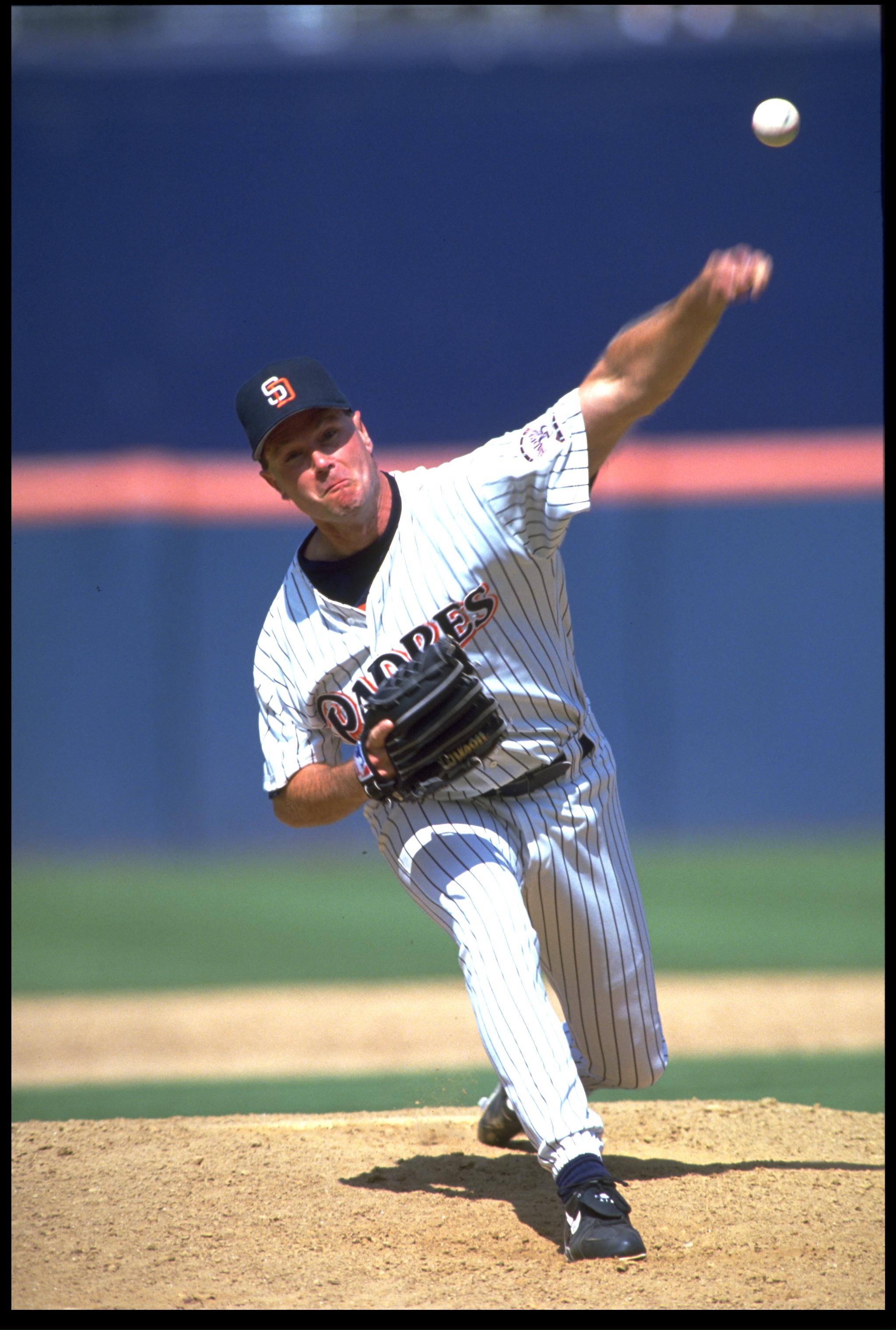 15 Jul 1993: MARK DAVIS, RELIEVER FOR THE SAN DIEGO PADRES, THROWS A PITCH AGAINST THE PHILADELPHIA PHILLIES DURING THE PADRES'' 4-2 WIN AT JACK MURPHY STADIUM IN SAN DIEGO, CALIFORNIA.