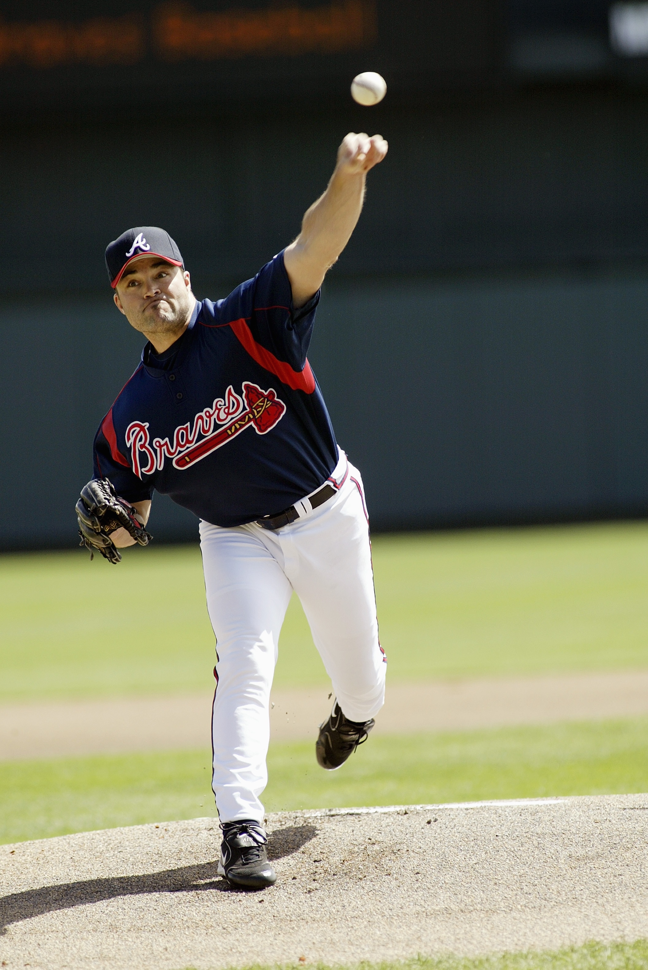 KISSIMMEE, FL - MARCH 8: Pitcher Mike Hampton #32 of the Atlanta Braves delivers against New York Yankees during a Spring Training game on March 8, 2005 at Cracker Jack Stadium at Disney's Wide World of Sports in Kissimmee, Florida. (Photo by Rick Ste