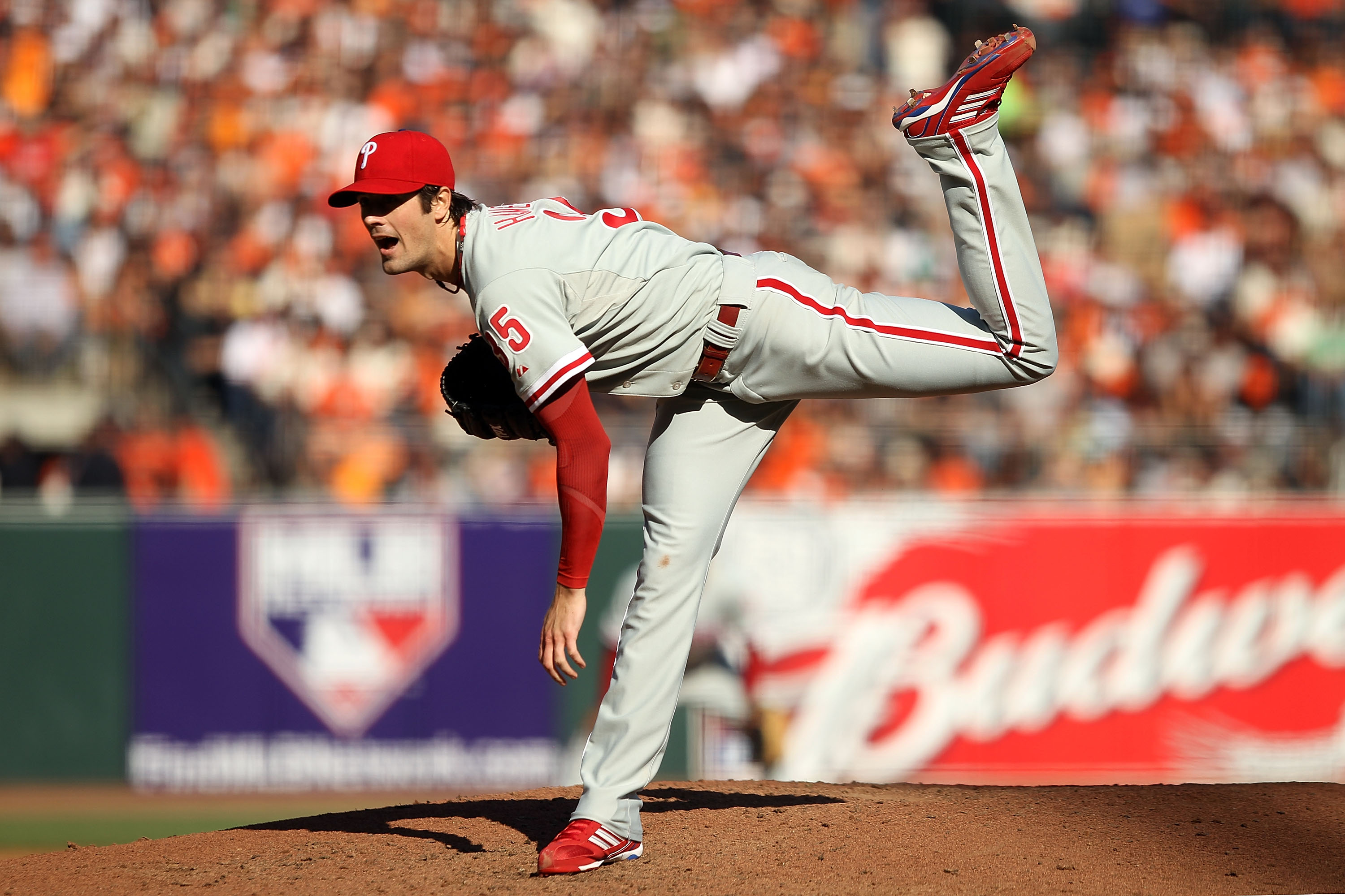 SAN FRANCISCO - OCTOBER 19:  Cole Hamels #35 of the Philadelphia Phillies throws a pitch against the San Francisco Giants in Game Three of the NLCS during the 2010 MLB Playoffs at AT&T Park on October 19, 2010 in San Francisco, California.  (Photo by Ezra