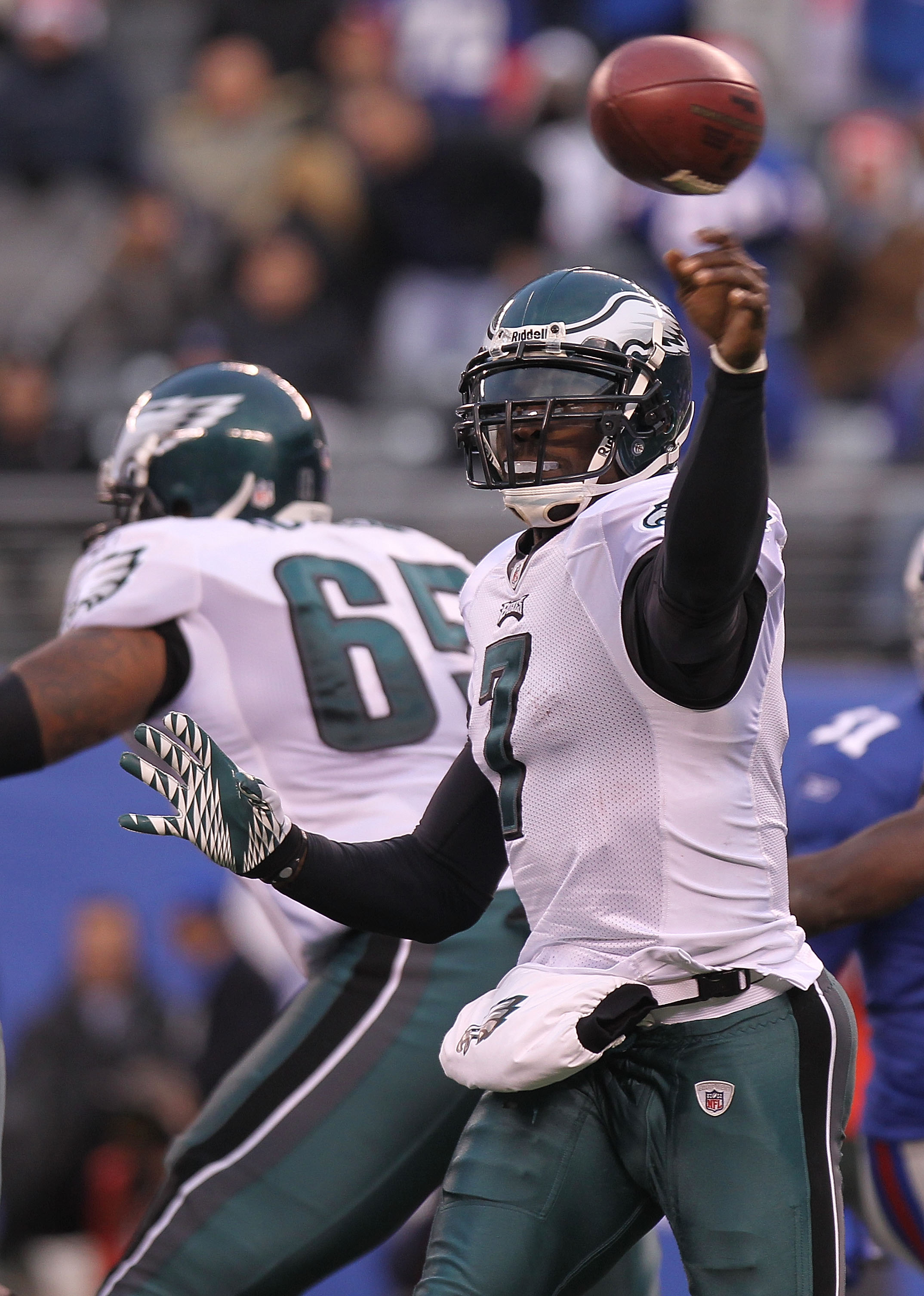 Tuesday NFL Game: Can Michael Vick Boost His MVP Stock Against the