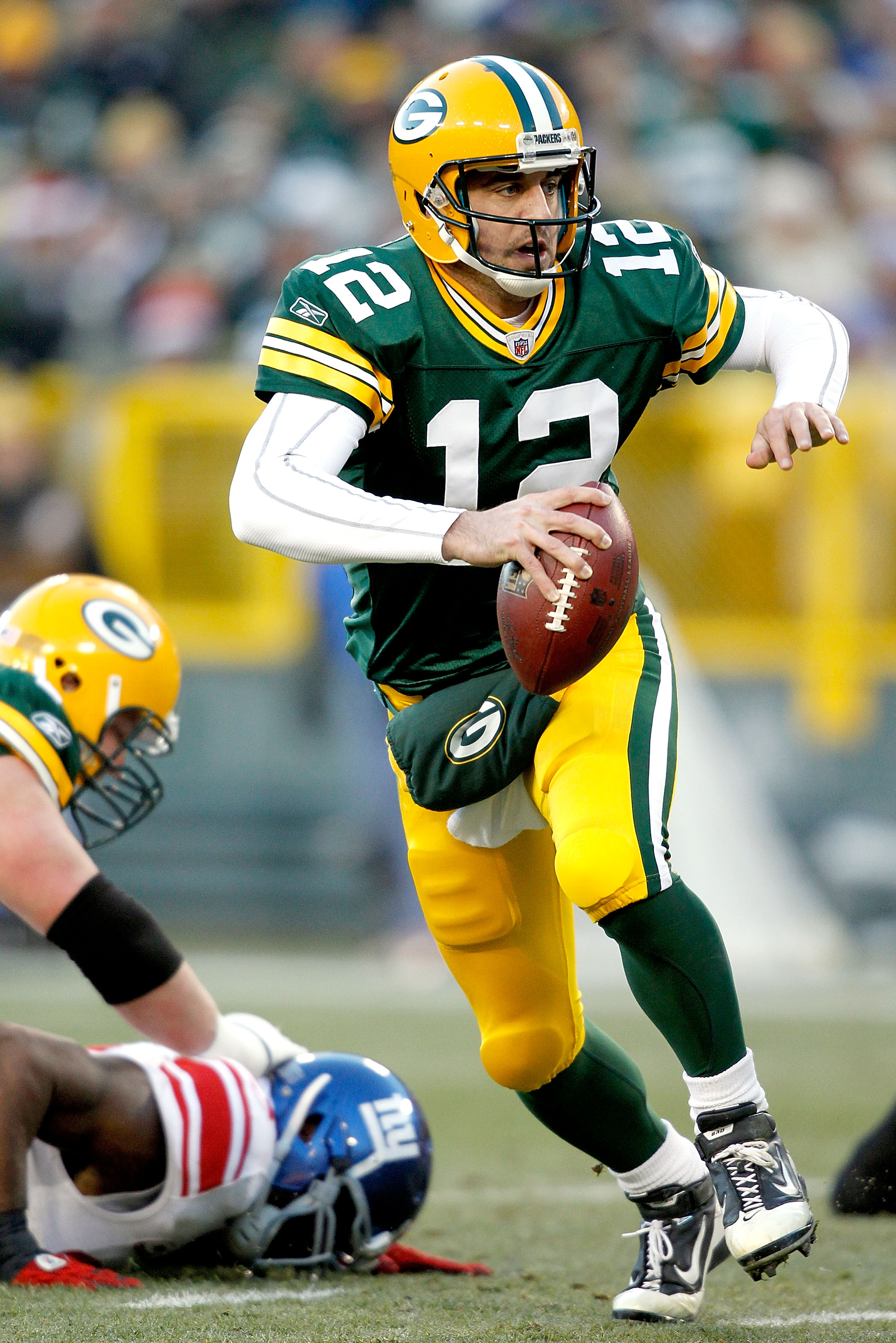 Packers QB Aaron Rodgers snaps uncharacteristic streak, bests Cowboys' Matt  Cassel