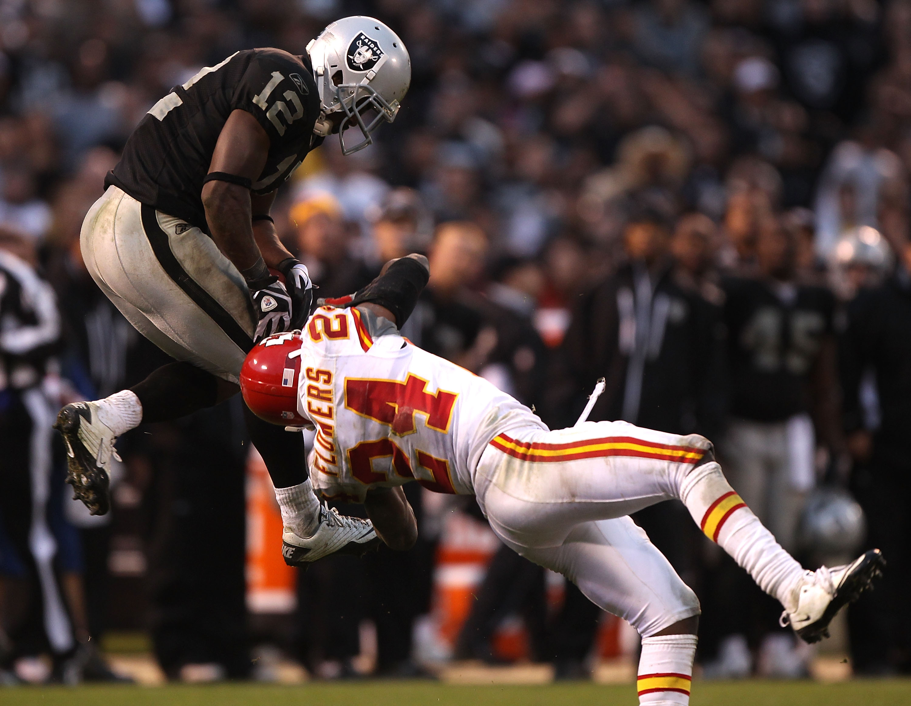 Oakland, California, USA. 6th Dec, 2012. Oakland Raiders running back Darren  McFadden (20) celebrates touchdown in black hole on Thursday at O.co  Coliseum in Oakland, CA. The Broncos defeated the Raiders 26-13.