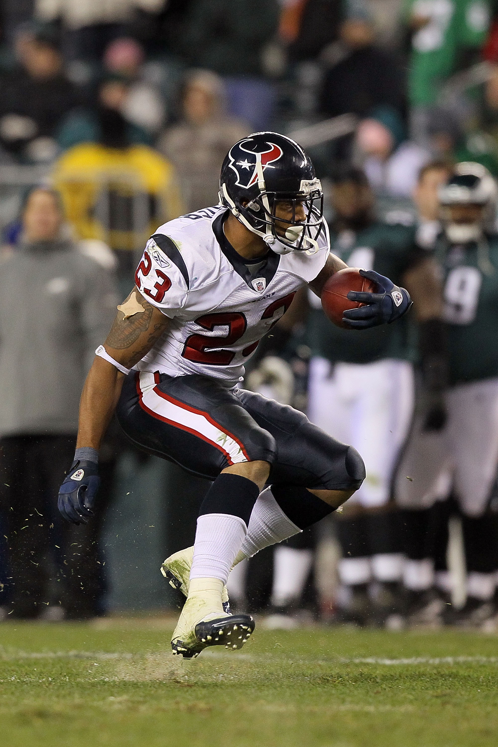 NFL News: Arian Foster claims all players are drunk during the Pro