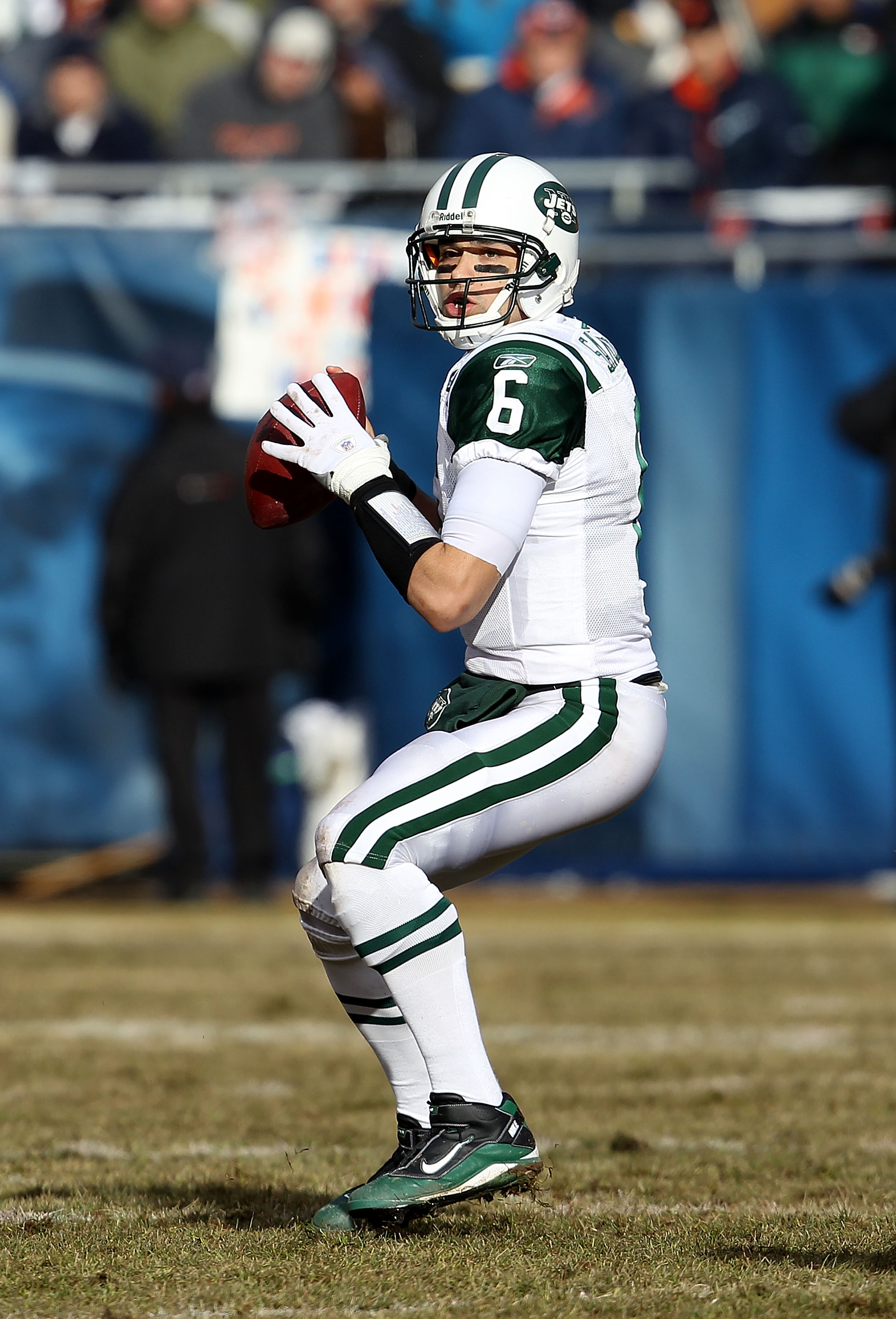 CHICAGO, IL - DECEMBER 26: Mark Sanchez #6 of the New York Jets looks for a receiver against the Chicago Bears at Soldier Field on December 26, 2010 in Chicago, Illinois. The Bears defeated the Jets 38-34. (Photo by Jonathan Daniel/Getty Images)