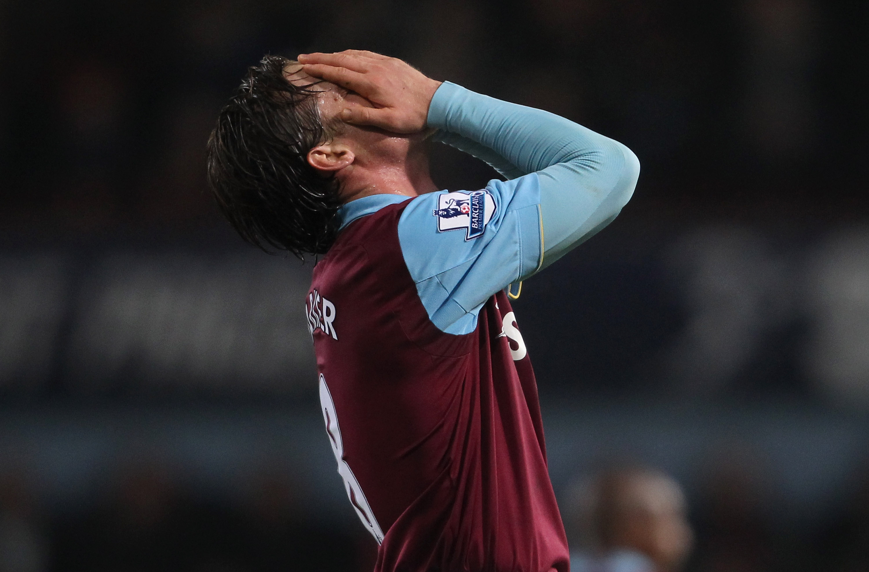 LONDON, ENGLAND - DECEMBER 28:  Scott Parker of West Ham United reacts after the Barclays Premier League match between West Ham United and Everton at the Boleyn Ground on December 28, 2010 in London, England.  (Photo by Scott Heavey/Getty Images)